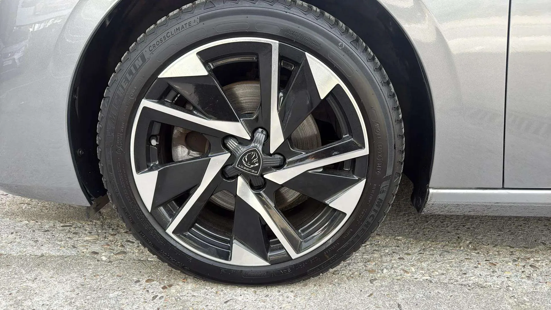 Peugeot 308 Allure BlueHDi 130 - foto 13