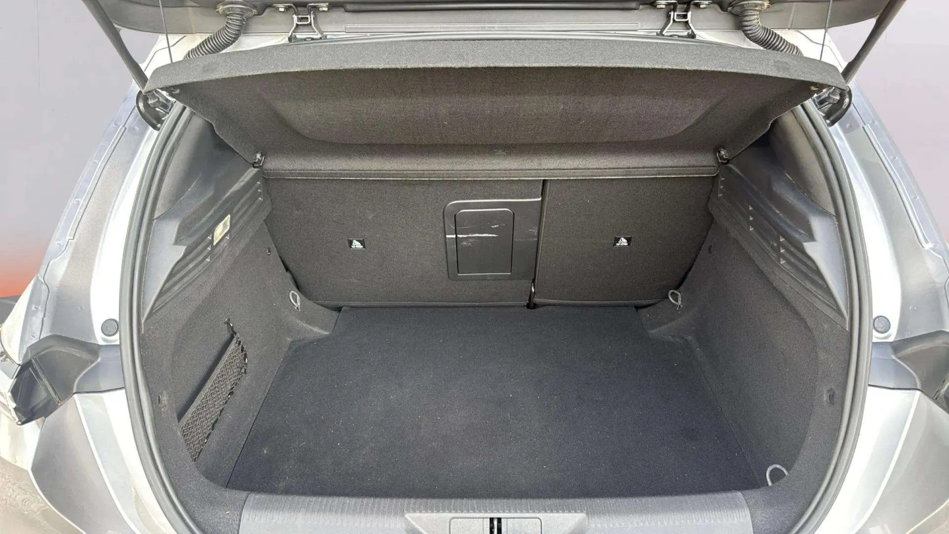 Peugeot 308 Allure BlueHDi 130 - foto 12