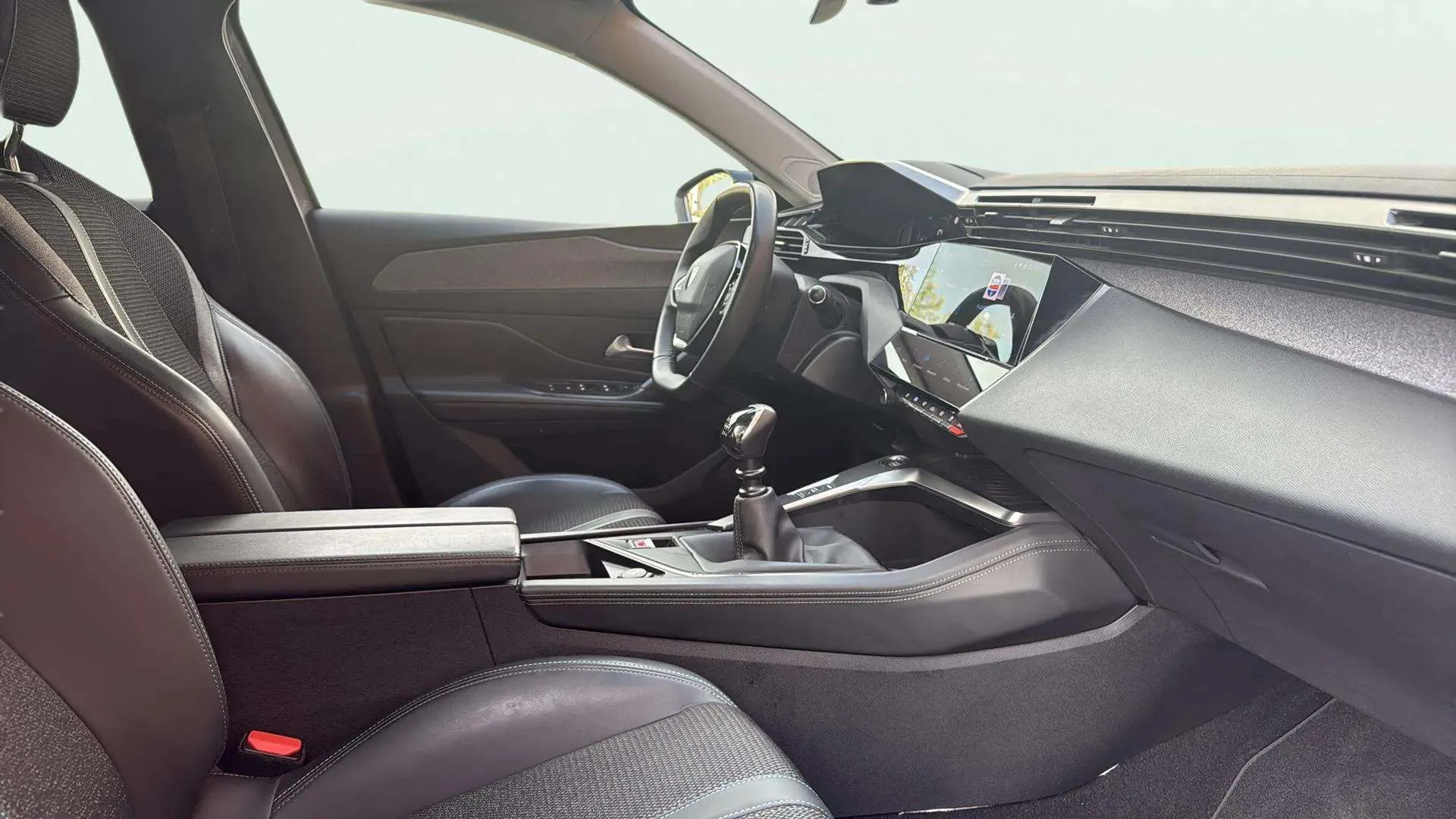 Peugeot 308 Allure BlueHDi 130 - foto 9