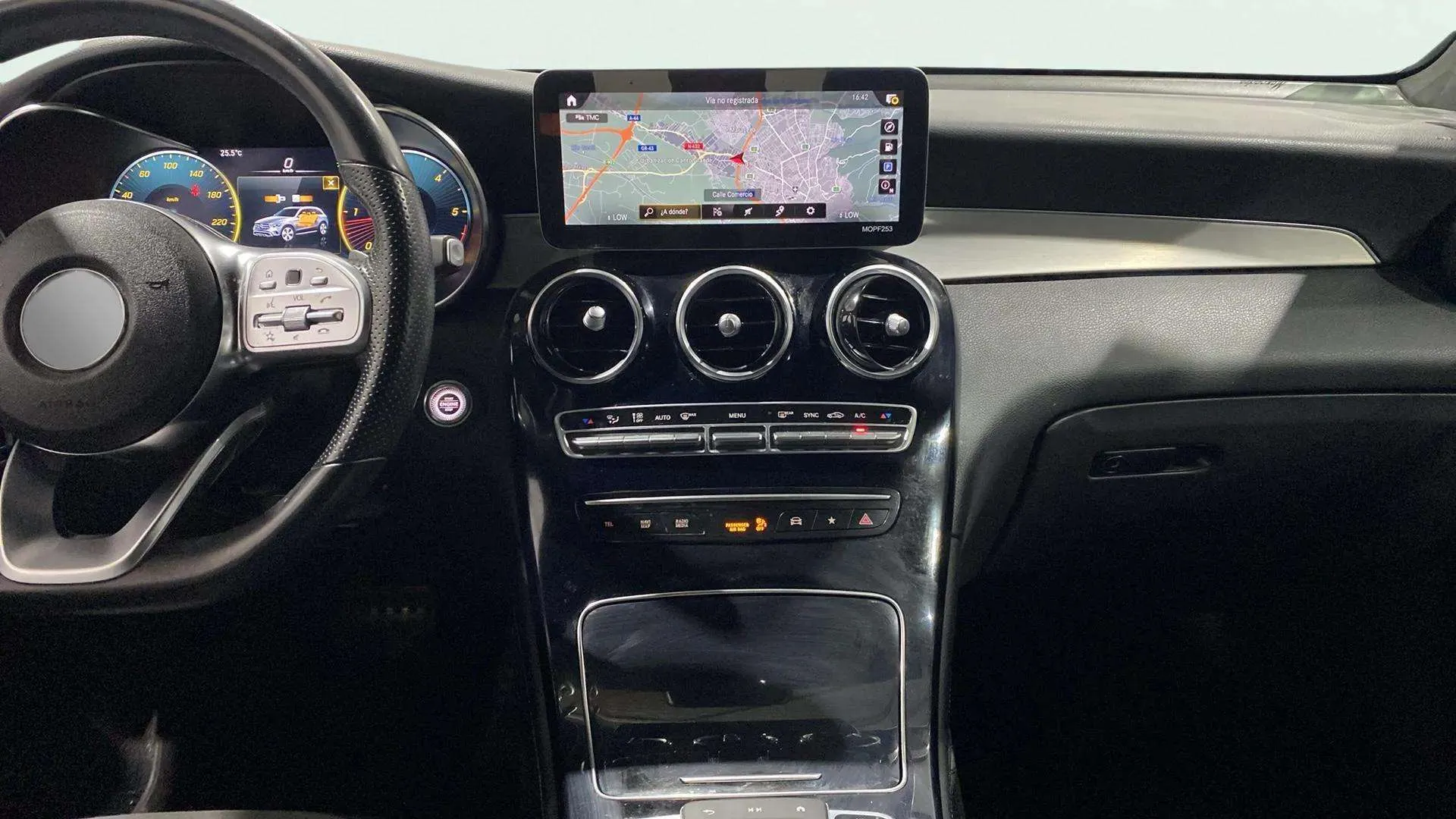 Mercedes-Benz GLC 220 d 4MATIC - foto 8