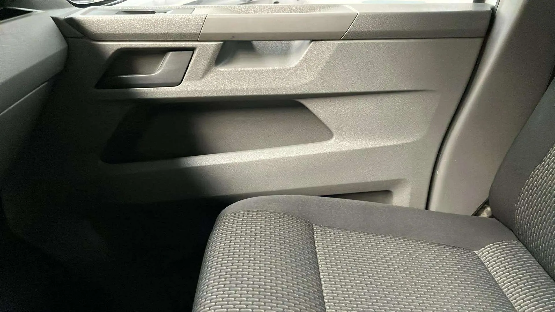 Volkswagen Caravelle Corto 2.0 TDI BMT DSG - foto 21