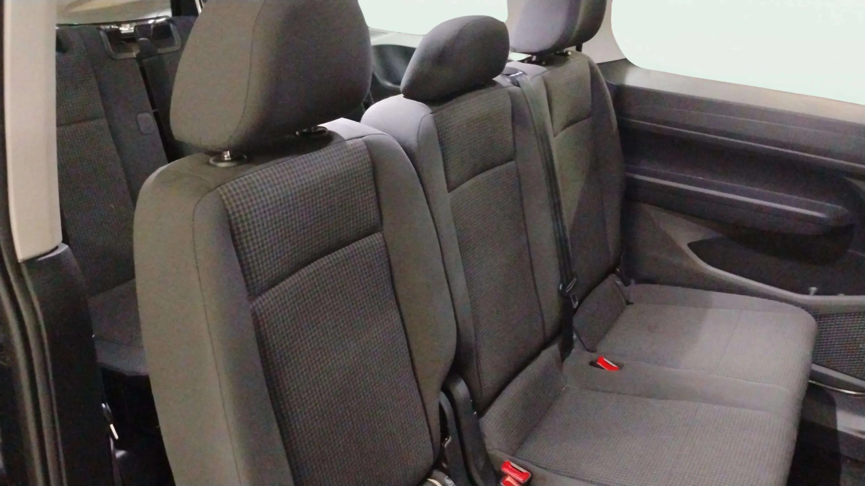 Volkswagen Caddy Maxi Origin 2.0 TDI DSG - foto 11