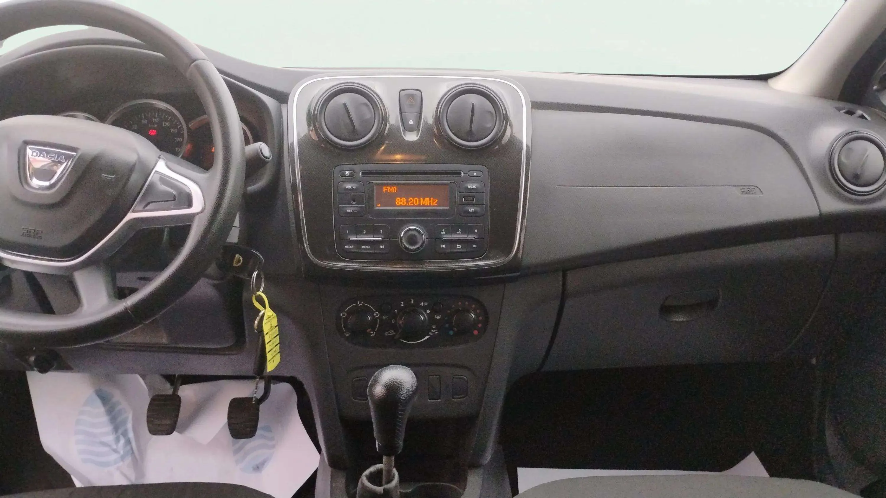 Dacia Logan Ambiance 1.0 - foto 10