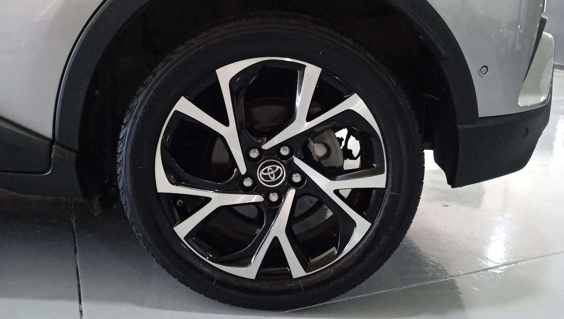 Toyota C-HR 1.8 125H Advance - foto 18