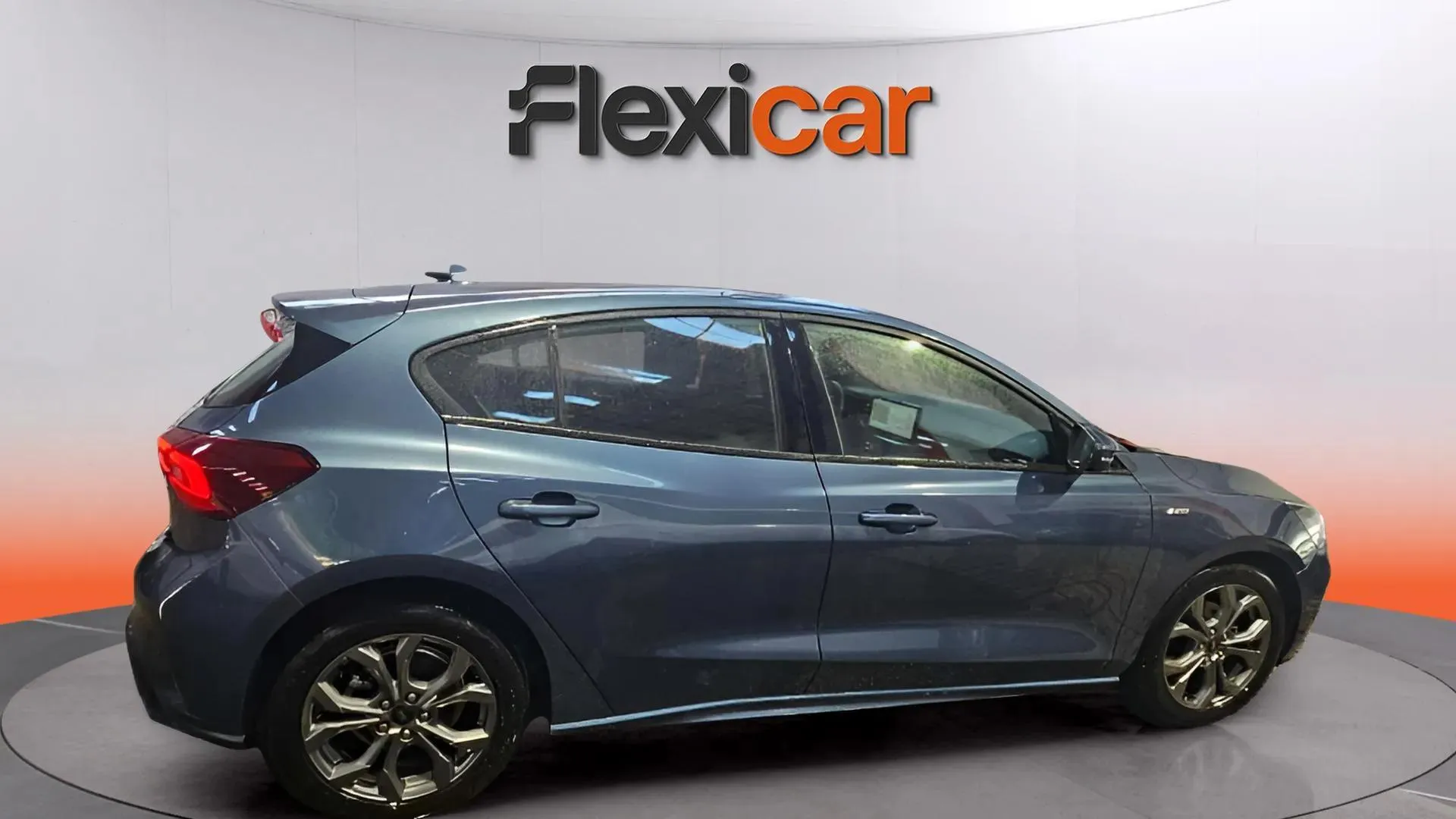Ford Focus 1.0 EcoBoost MHEV ST-Line - foto 2