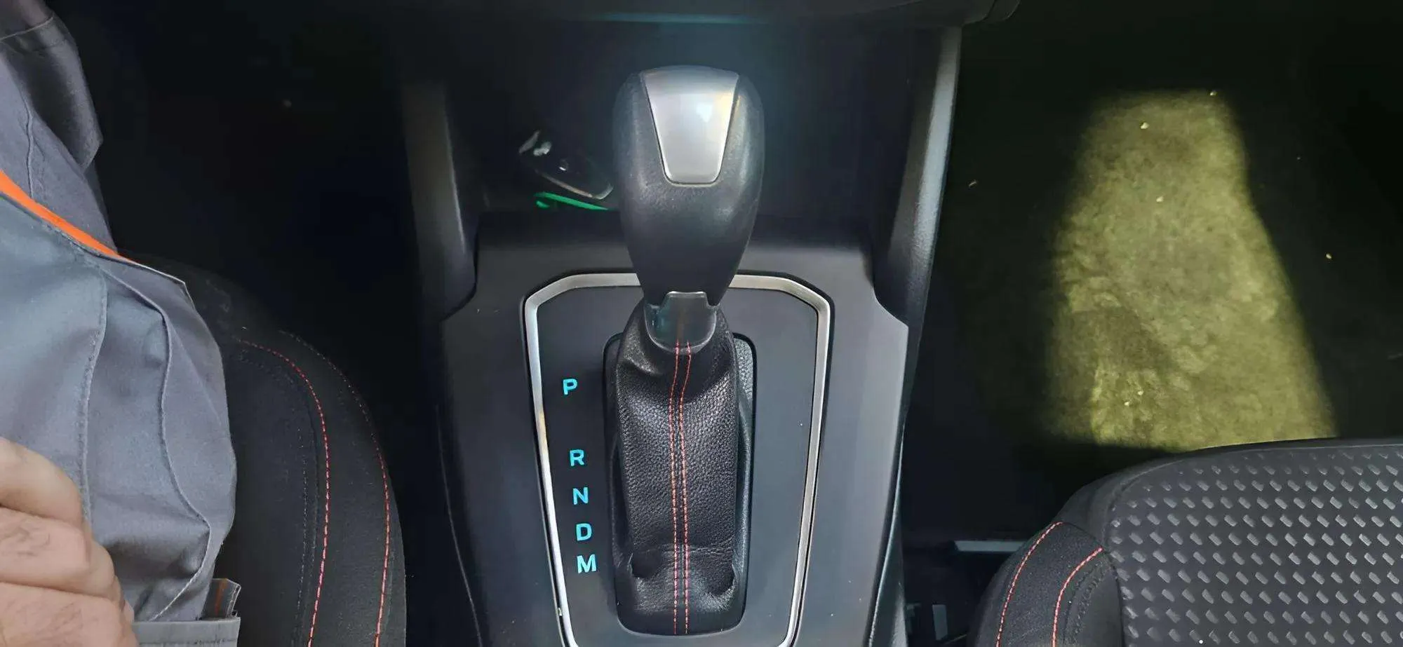 Ford Focus 1.0 EcoBoost MHEV ST-Line - foto 11