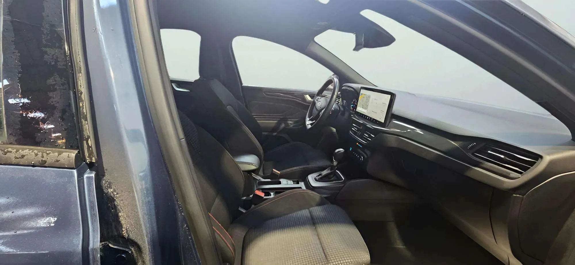 Ford Focus 1.0 EcoBoost MHEV ST-Line - foto 20