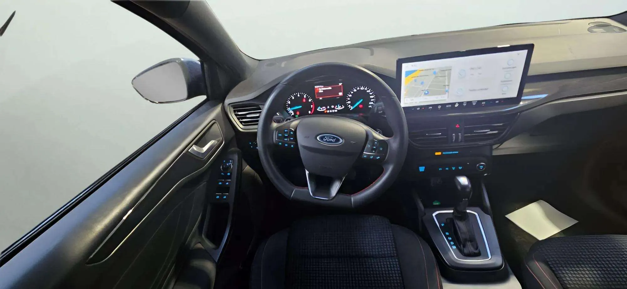 Ford Focus 1.0 EcoBoost MHEV ST-Line - foto 16