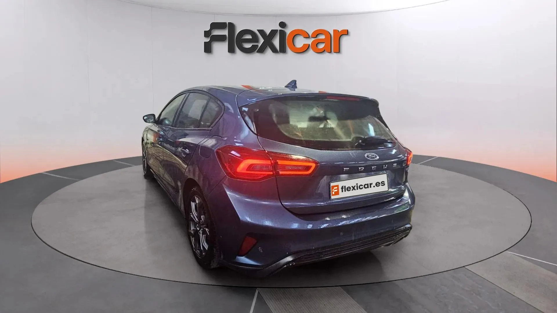 Ford Focus 1.0 EcoBoost MHEV ST-Line - foto 8