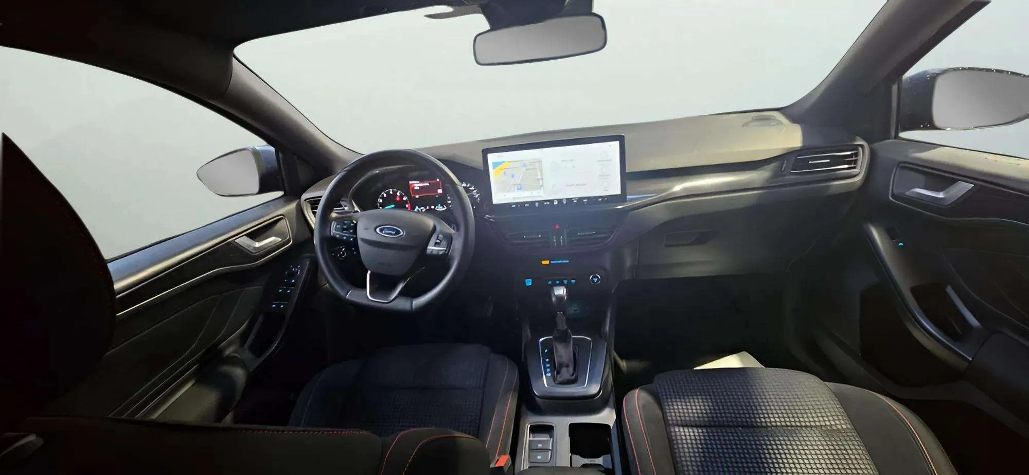 Ford Focus 1.0 EcoBoost MHEV ST-Line - foto 18