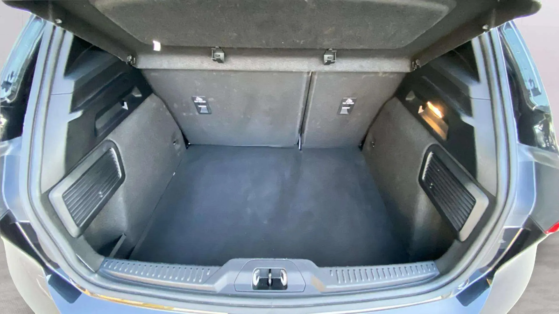 Ford Focus 1.0 EcoBoost MHEV ST-Line - foto 14