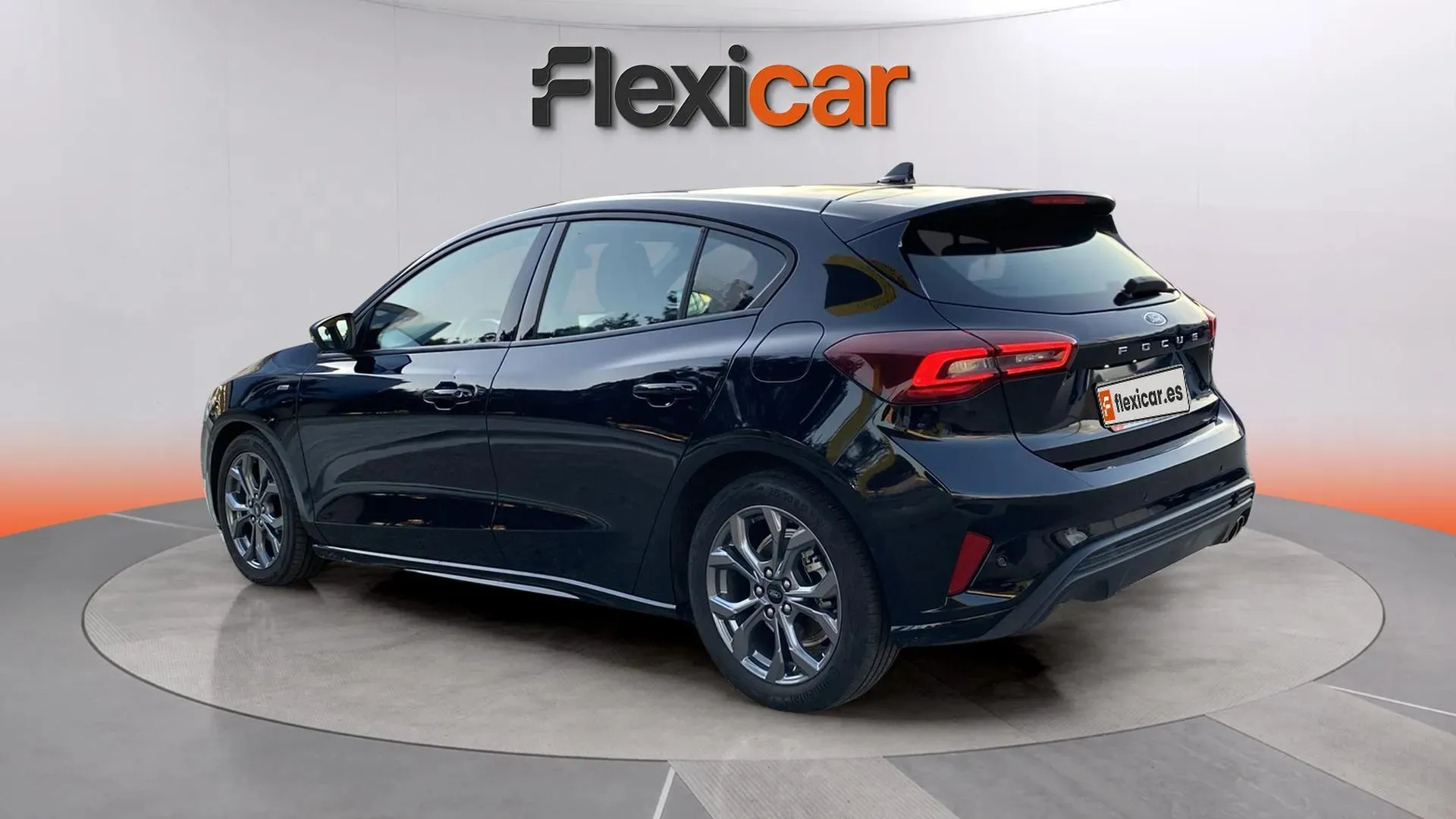 Ford Focus 1.0 EcoBoost MHEV ST-Line - foto 7