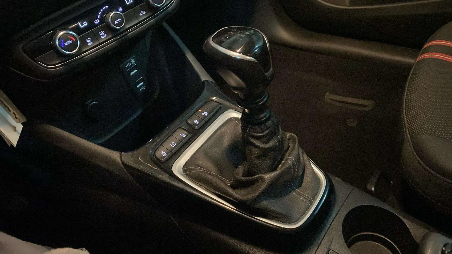 Opel Crossland 1.2 GS Line - foto 18