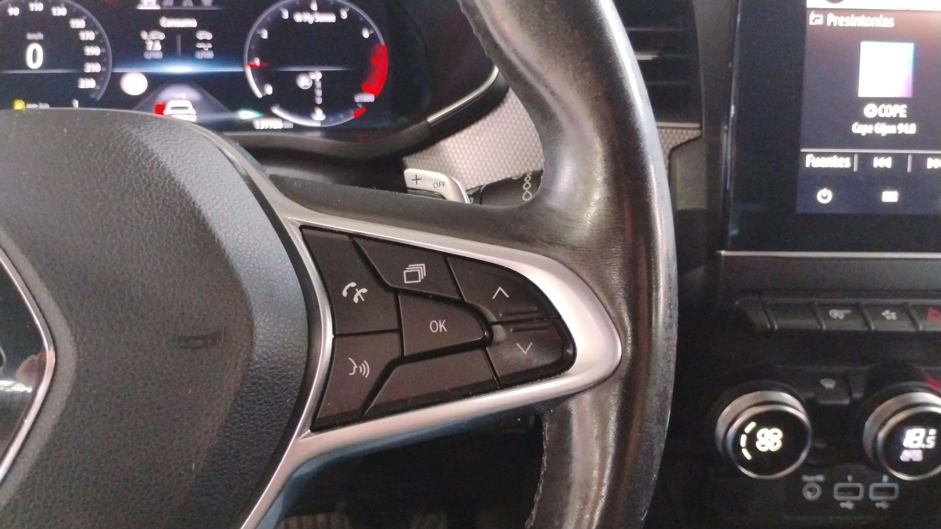 Renault Arkana Zen TCe EDC Microhíbrido - foto 15