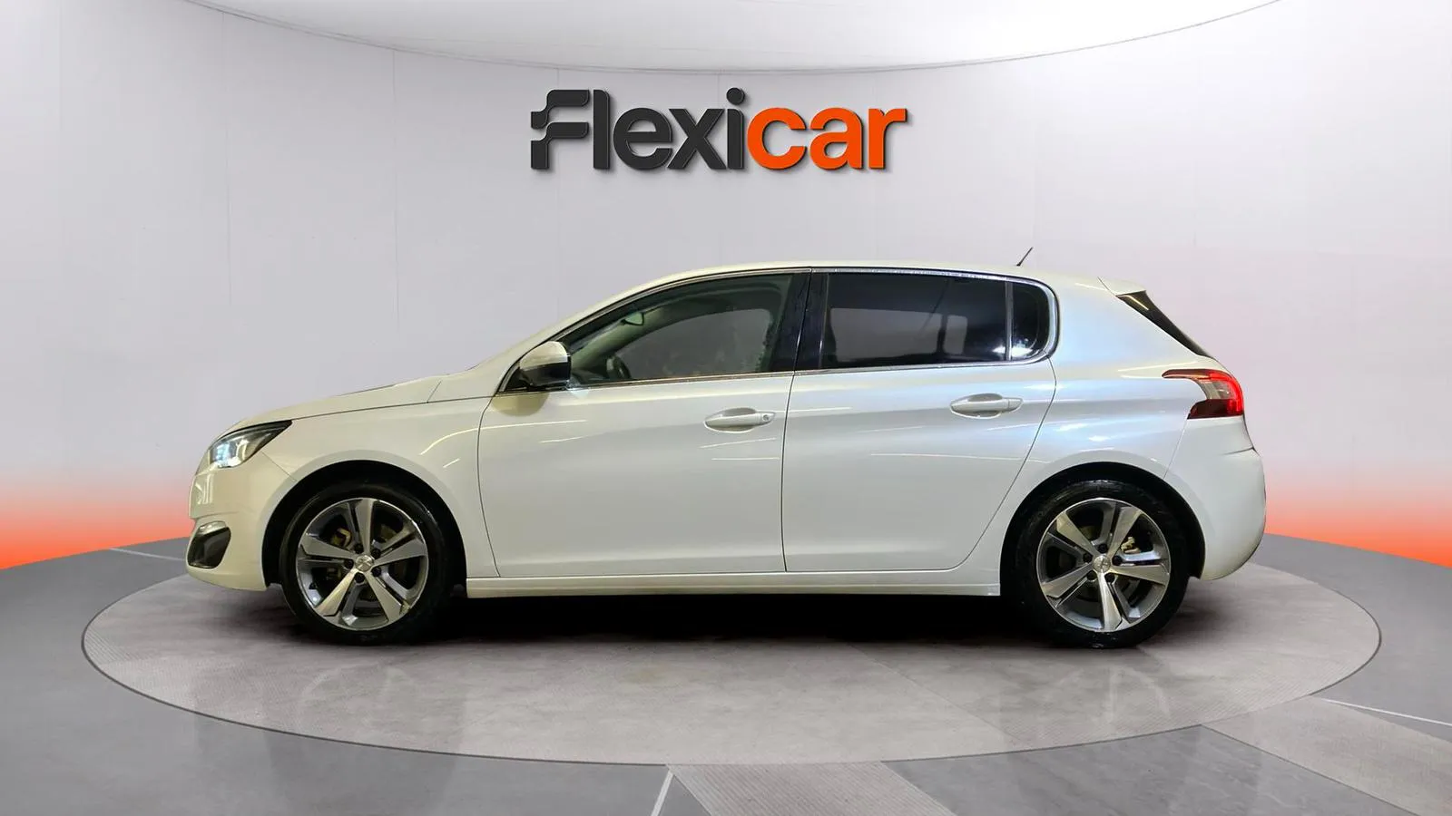 Peugeot 308 GT Line 1.2 PureTech - foto 5