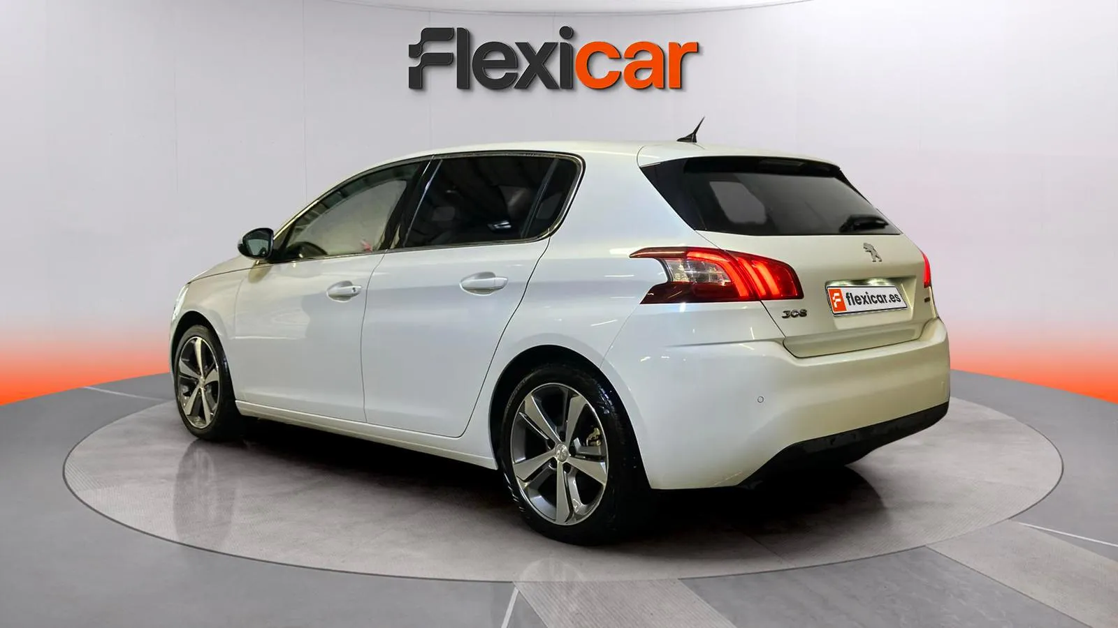 Peugeot 308 GT Line 1.2 PureTech - foto 8
