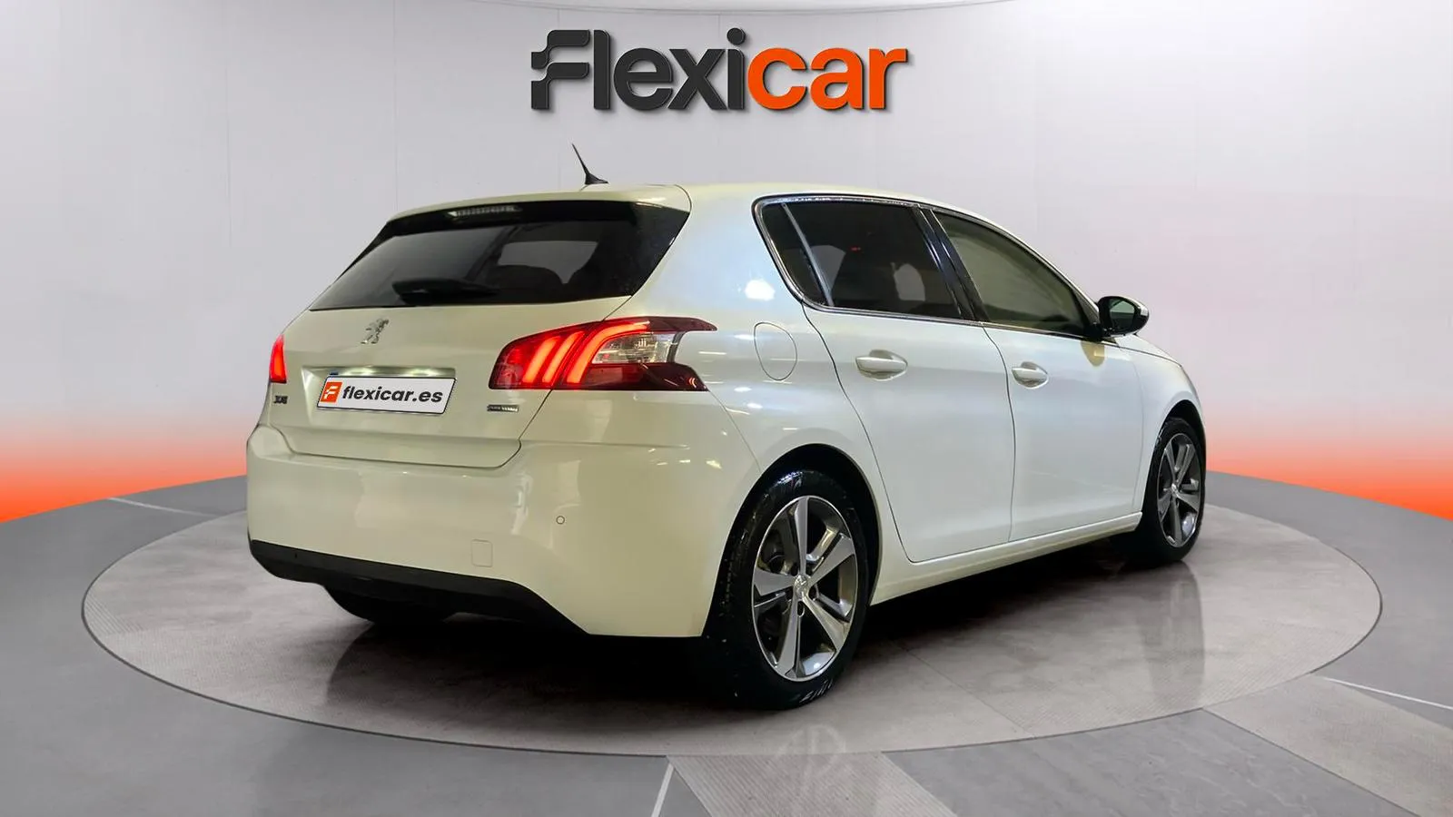 Peugeot 308 GT Line 1.2 PureTech - foto 6