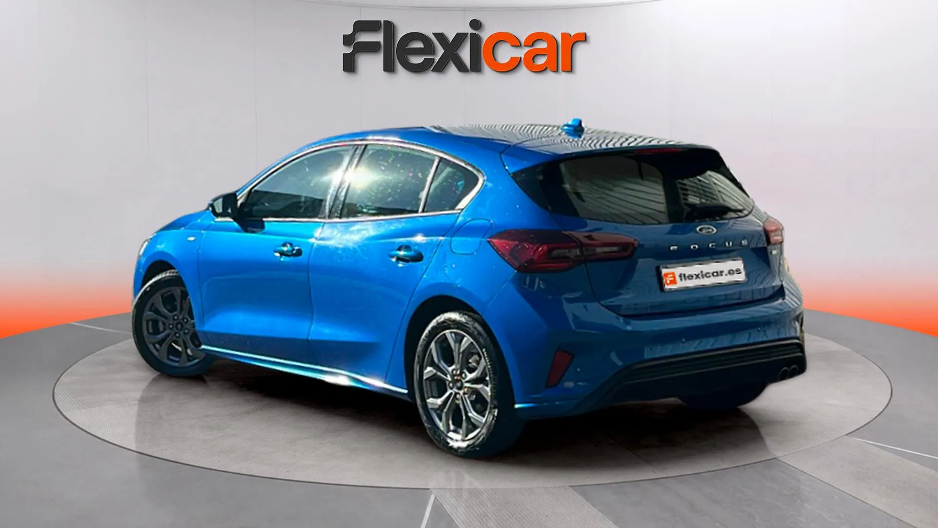 Ford Focus 1.0 EcoBoost MHEV ST-Line - foto 6