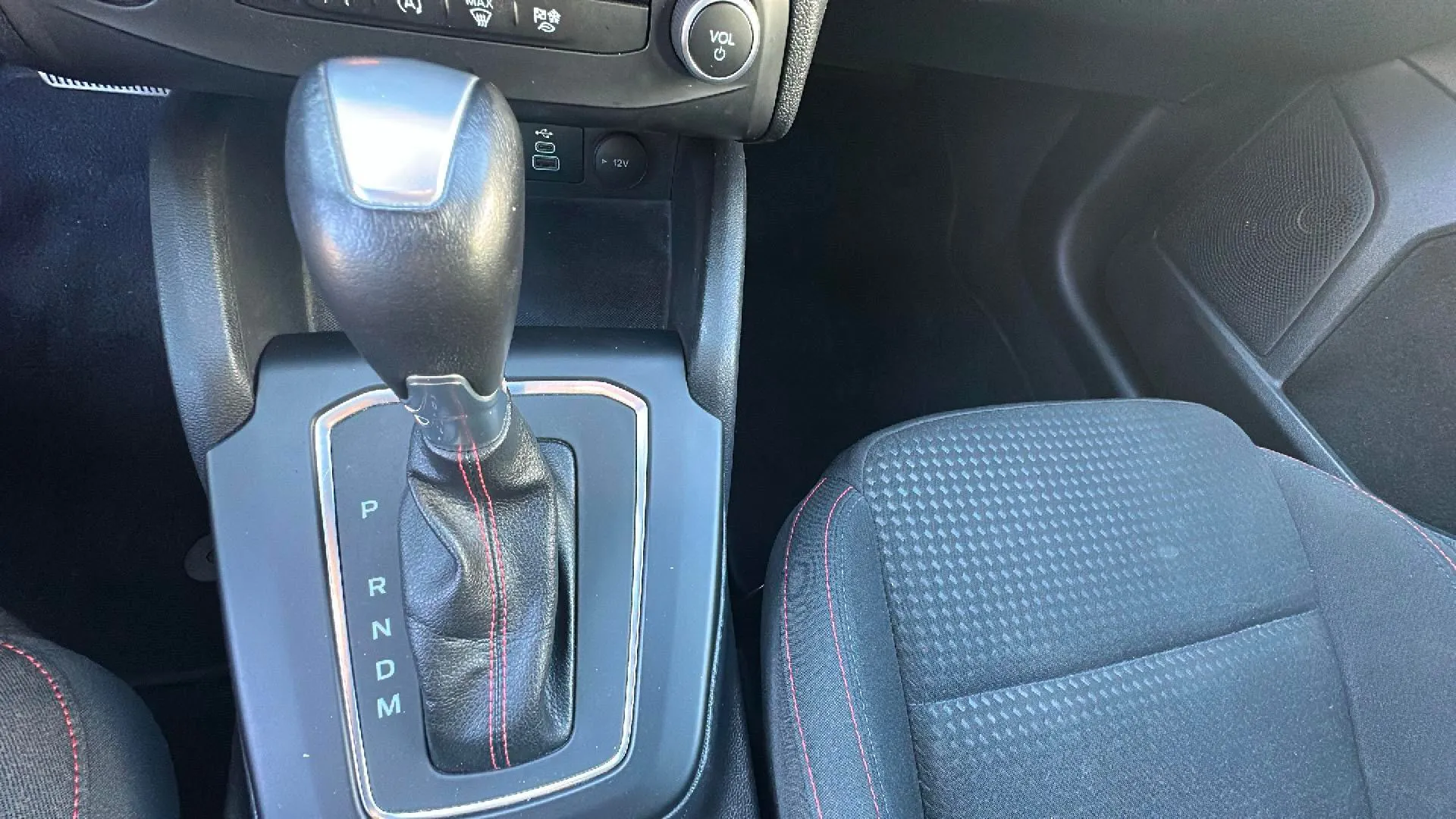 Ford Focus 1.0 EcoBoost MHEV ST-Line - foto 22