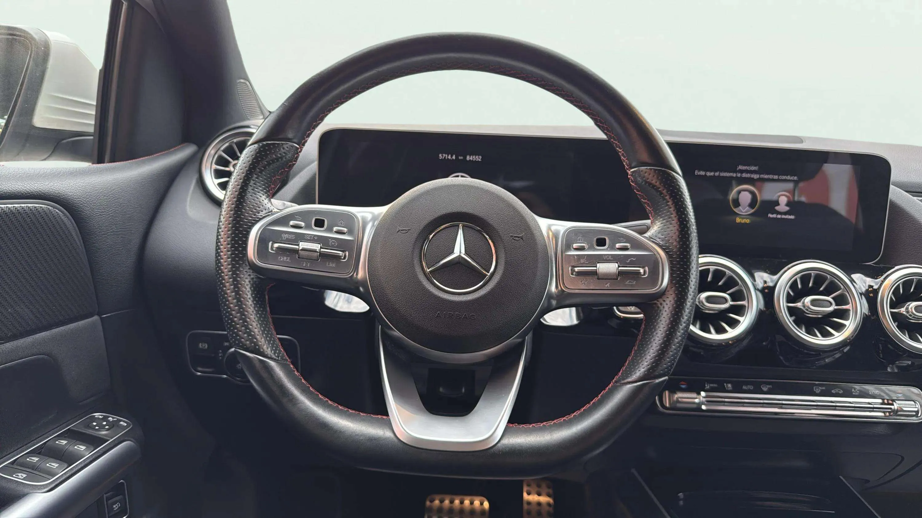 Mercedes-Benz Clase B B 200 d - foto 12