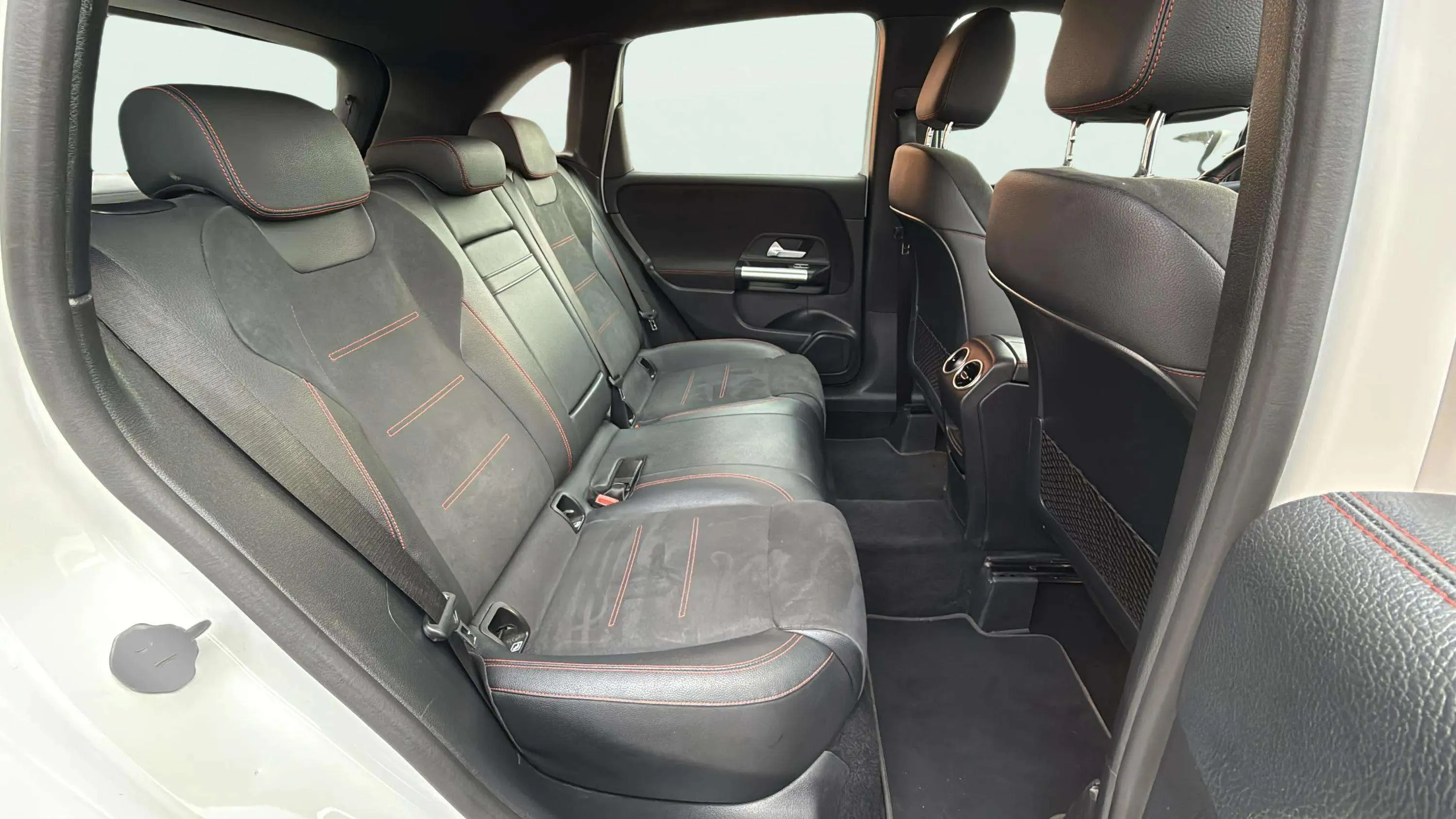 Mercedes-Benz Clase B B 200 d - foto 21