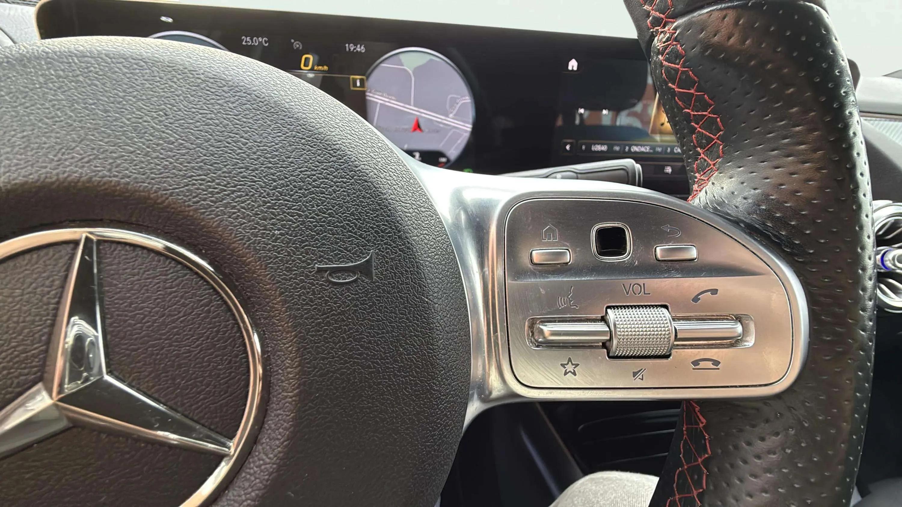 Mercedes-Benz Clase B B 200 d - foto 14
