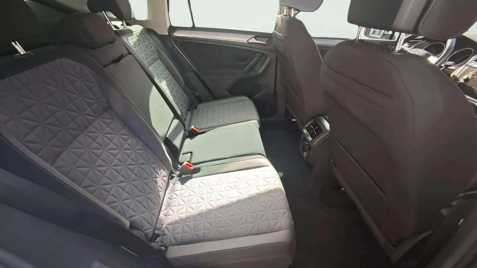 Volkswagen Tiguan Life 1.5 TSI DSG - foto 32