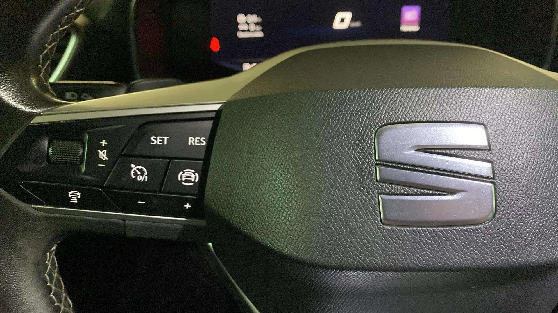 SEAT León SP 2.0 TDI DSG Xcellence Go M - foto 11