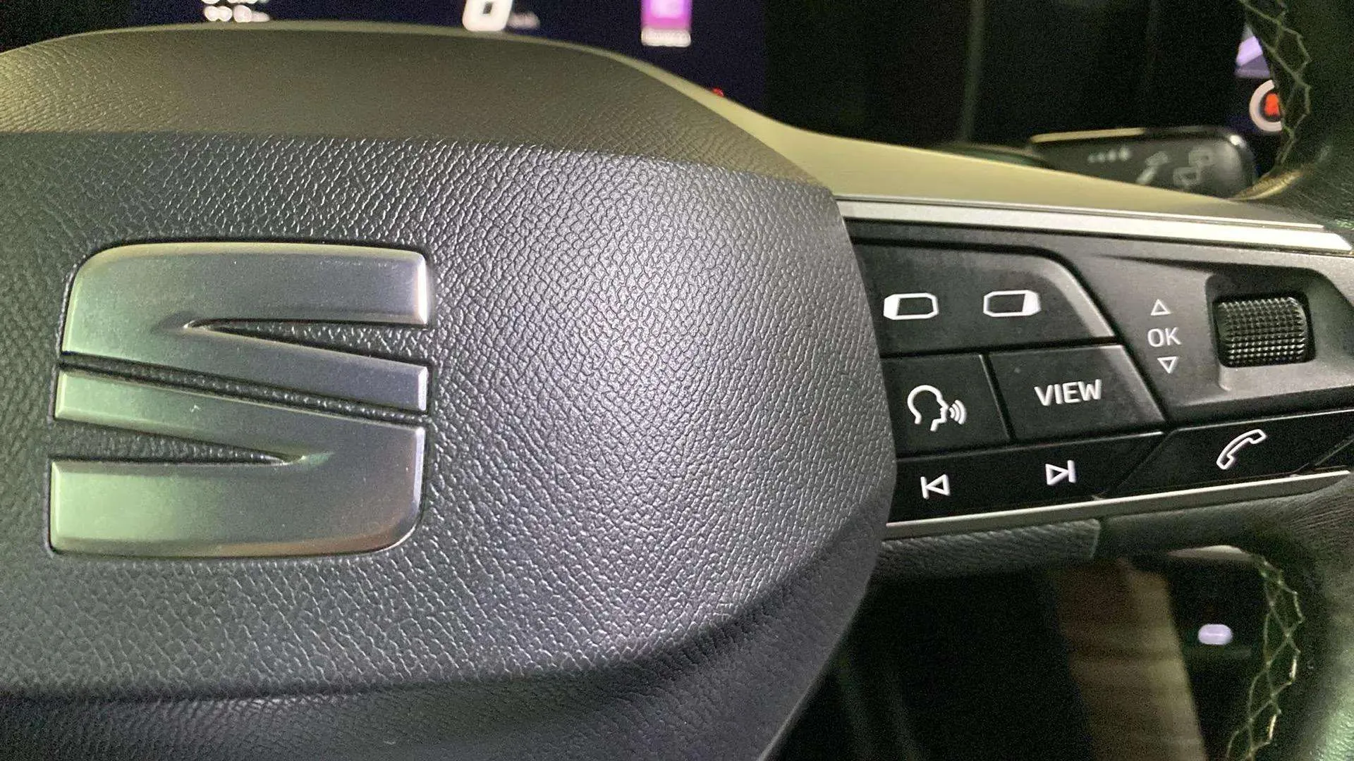 SEAT León SP 2.0 TDI DSG Xcellence Go M - foto 12