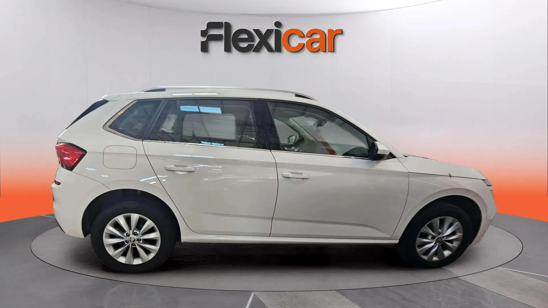 Škoda Kamiq 1.0 TSI DSG Ambition - foto 8