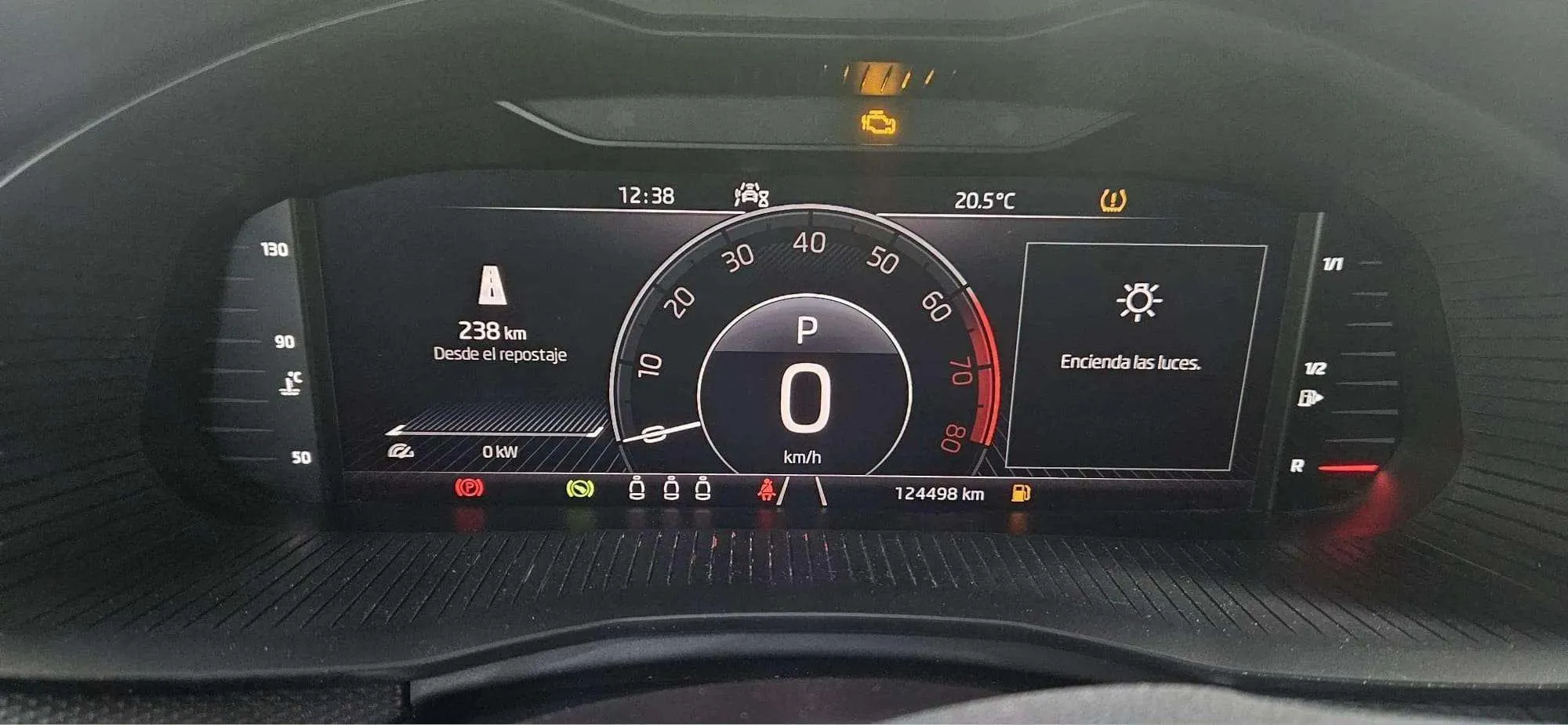 Škoda Kamiq 1.0 TSI DSG Ambition - foto 21