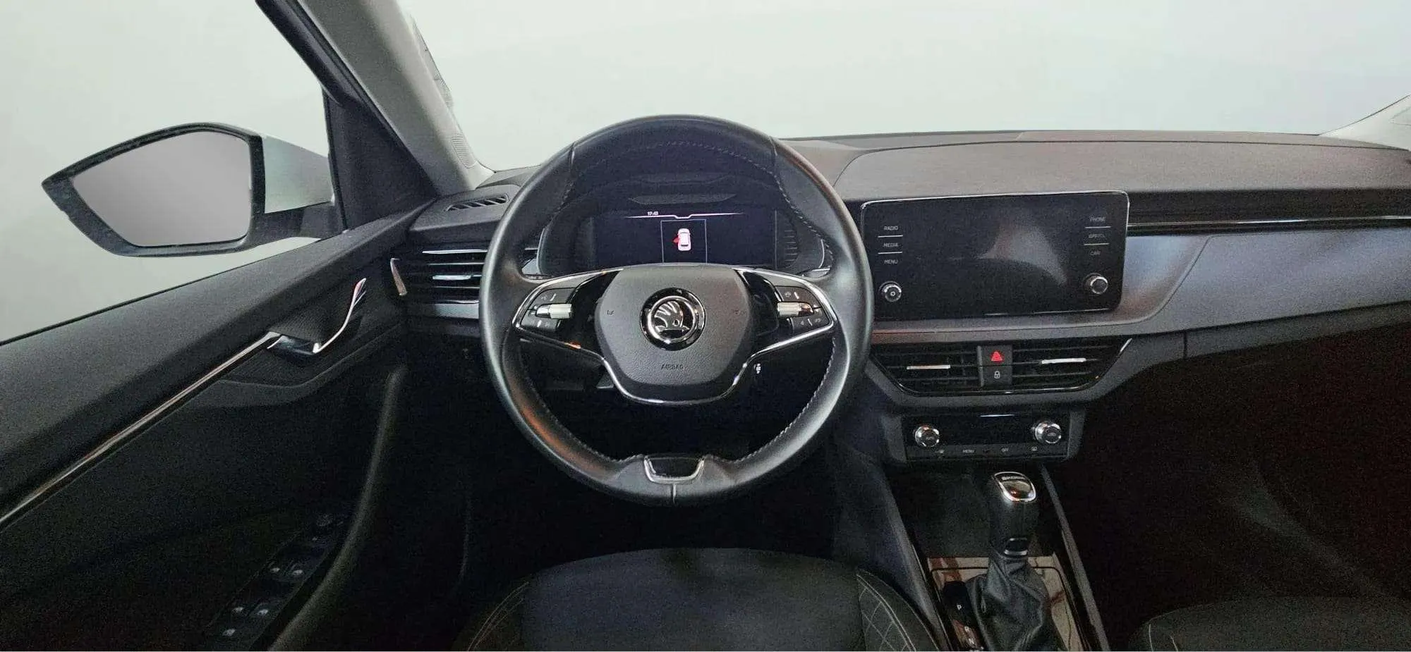 Škoda Kamiq 1.0 TSI DSG Ambition - foto 15