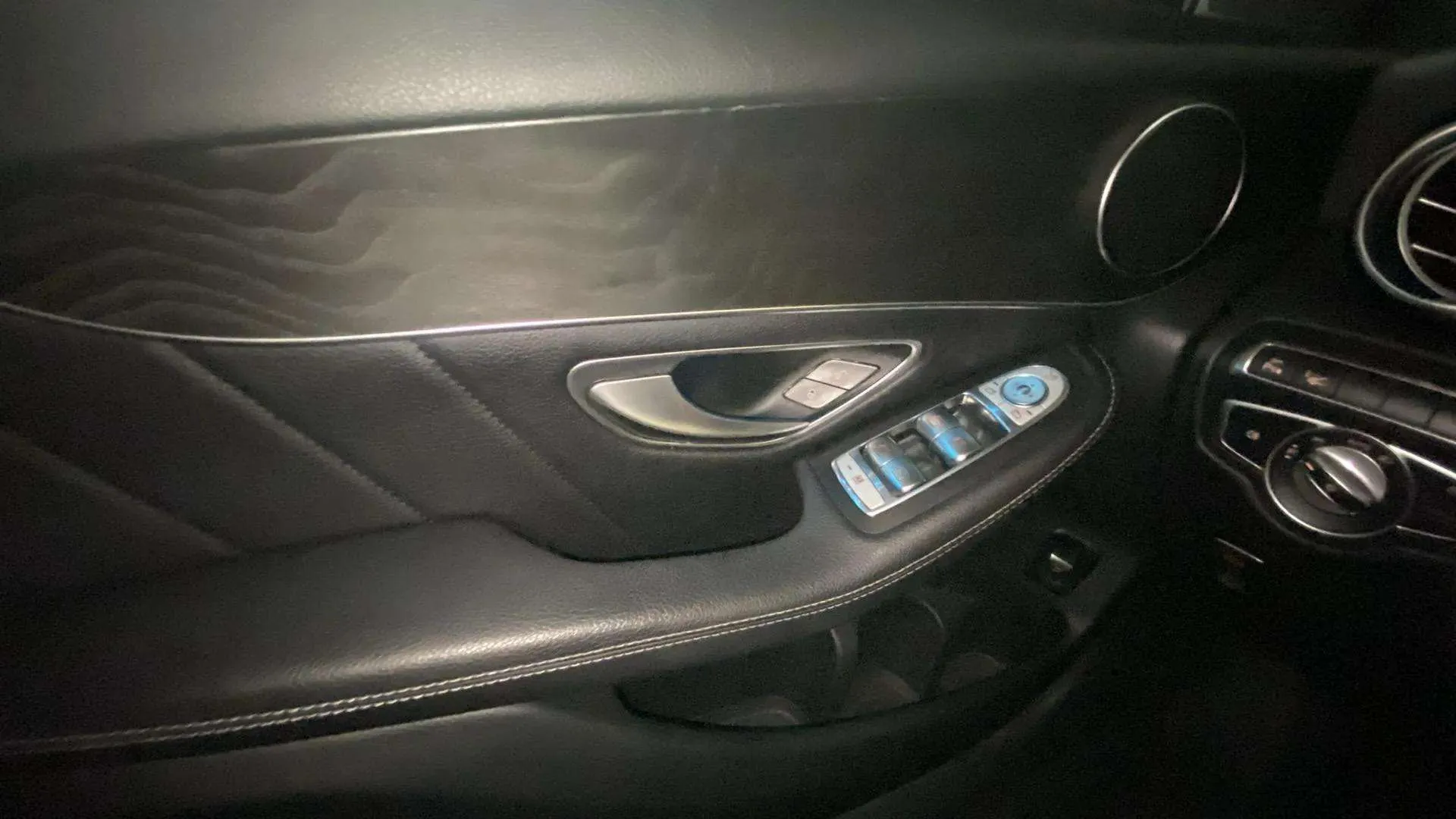 Mercedes-Benz GLC 350 e 4MATIC - foto 17