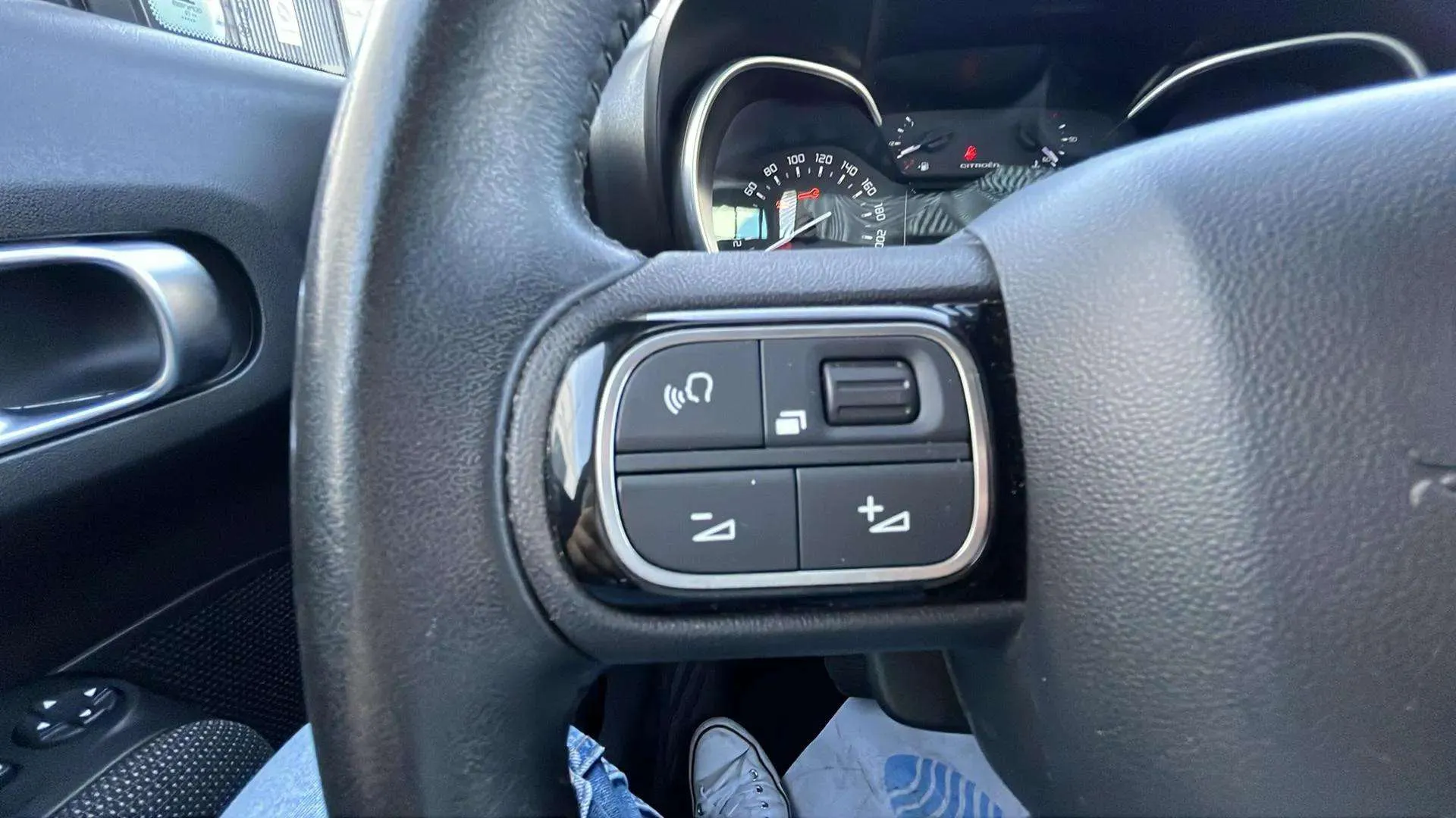 Citroën C3 Aircross BlueHDi EAT6 Shine - foto 23