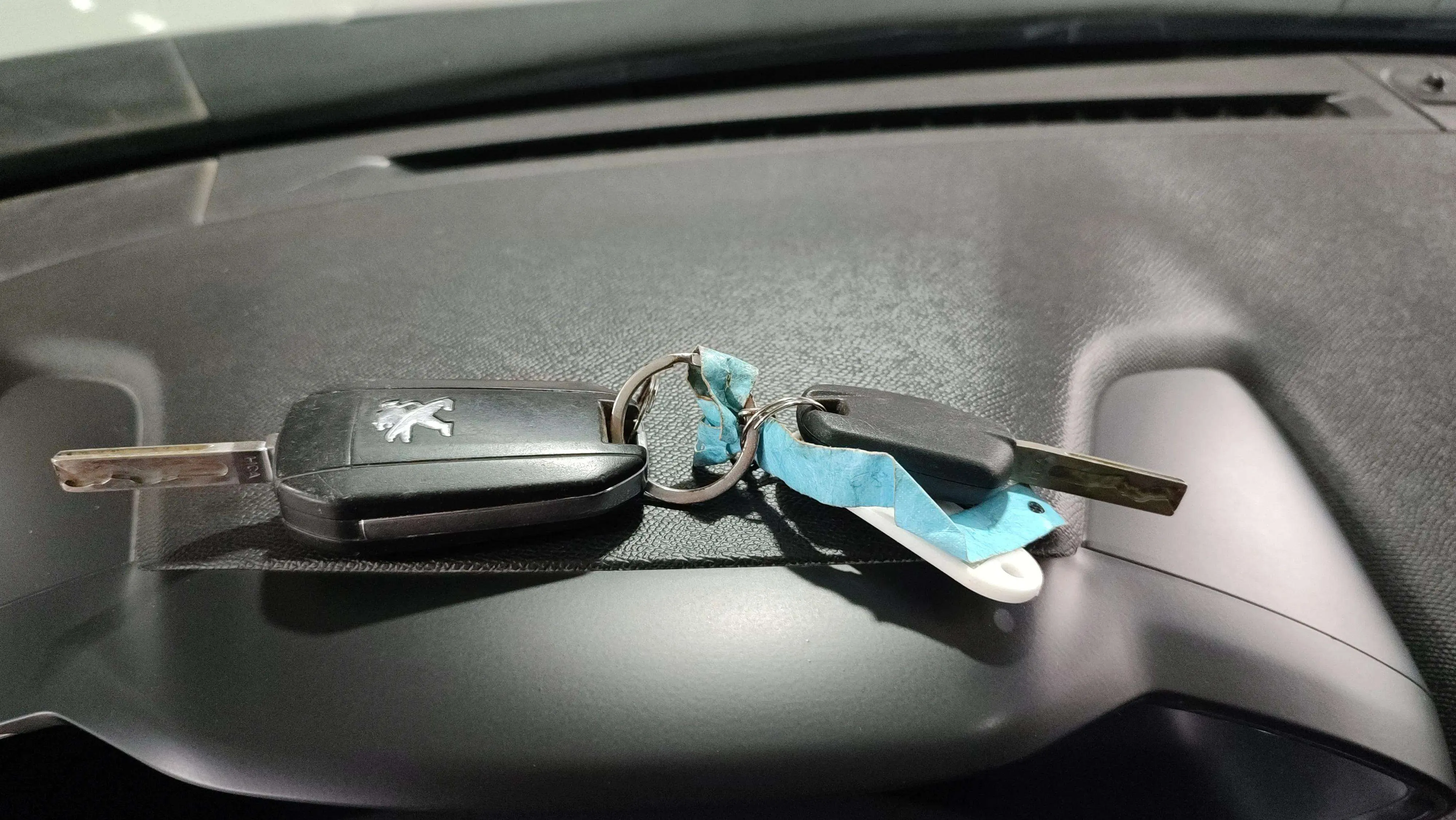 Peugeot 2008 Active BlueHDi - foto 13