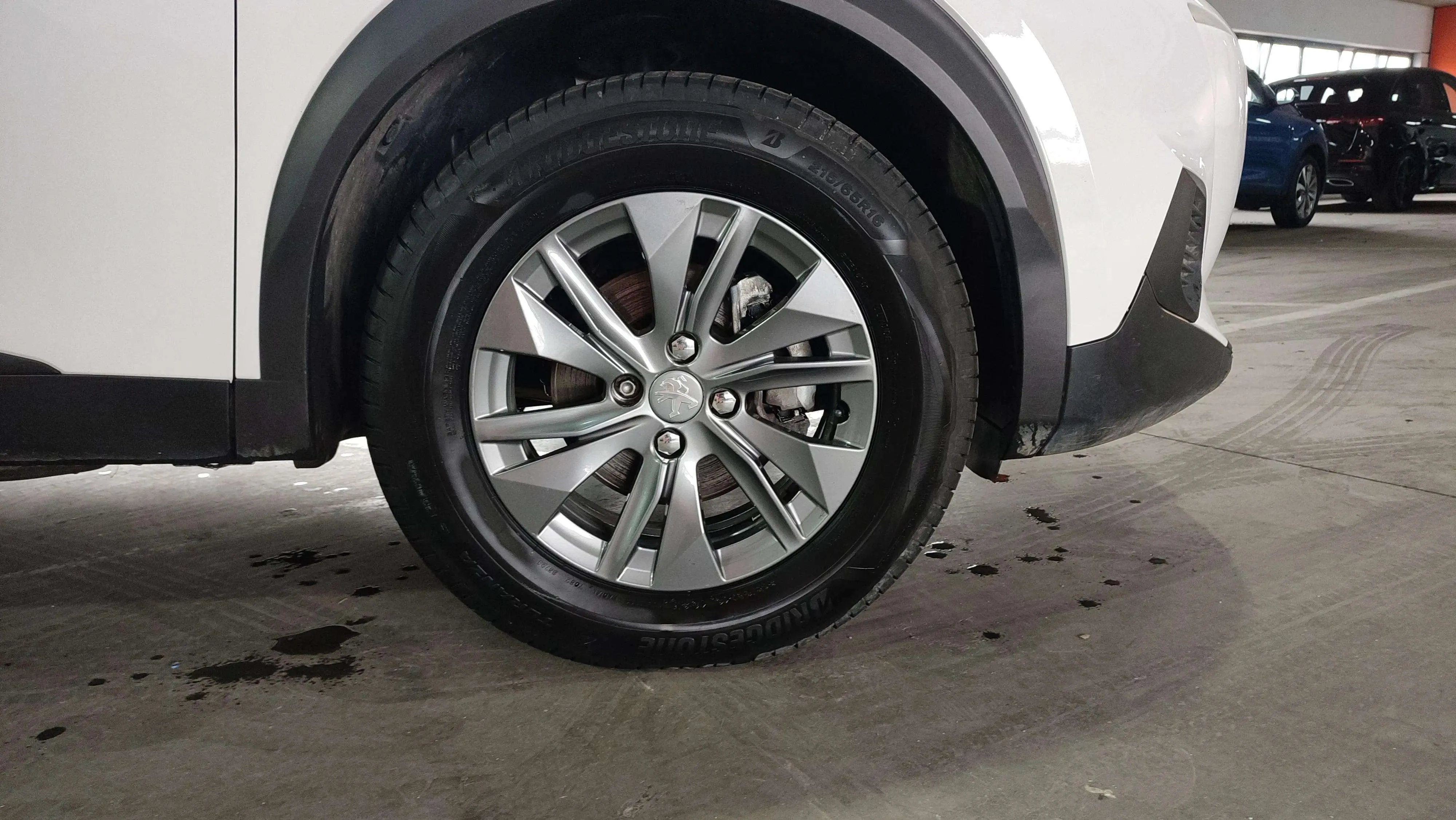 Peugeot 2008 Active BlueHDi - foto 9