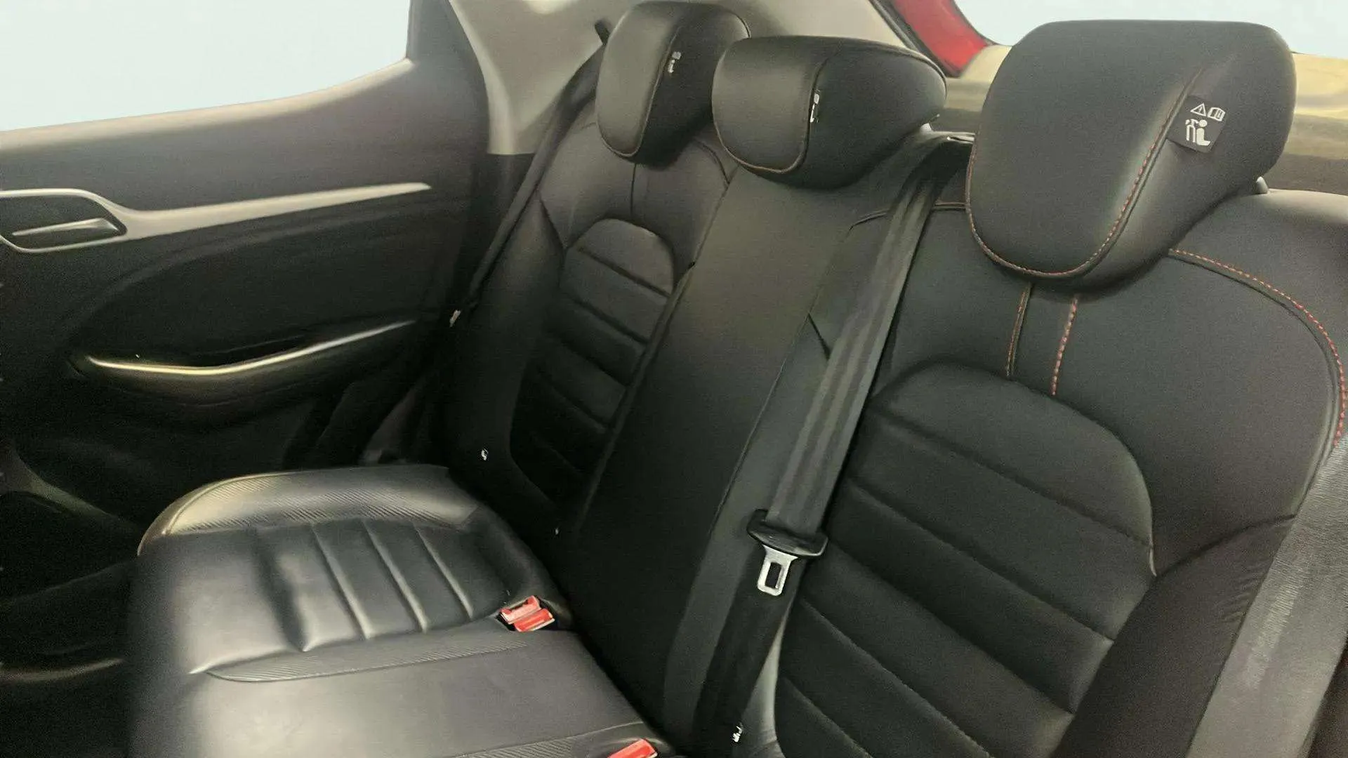MG ZS 1.5 Luxury - foto 10
