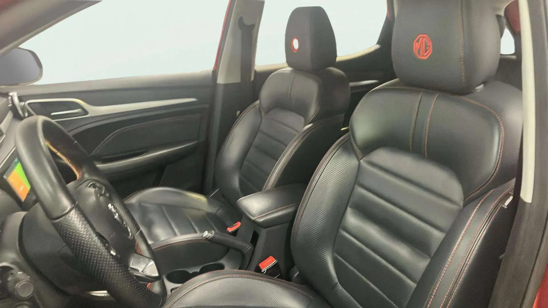 MG ZS 1.5 Luxury - foto 9