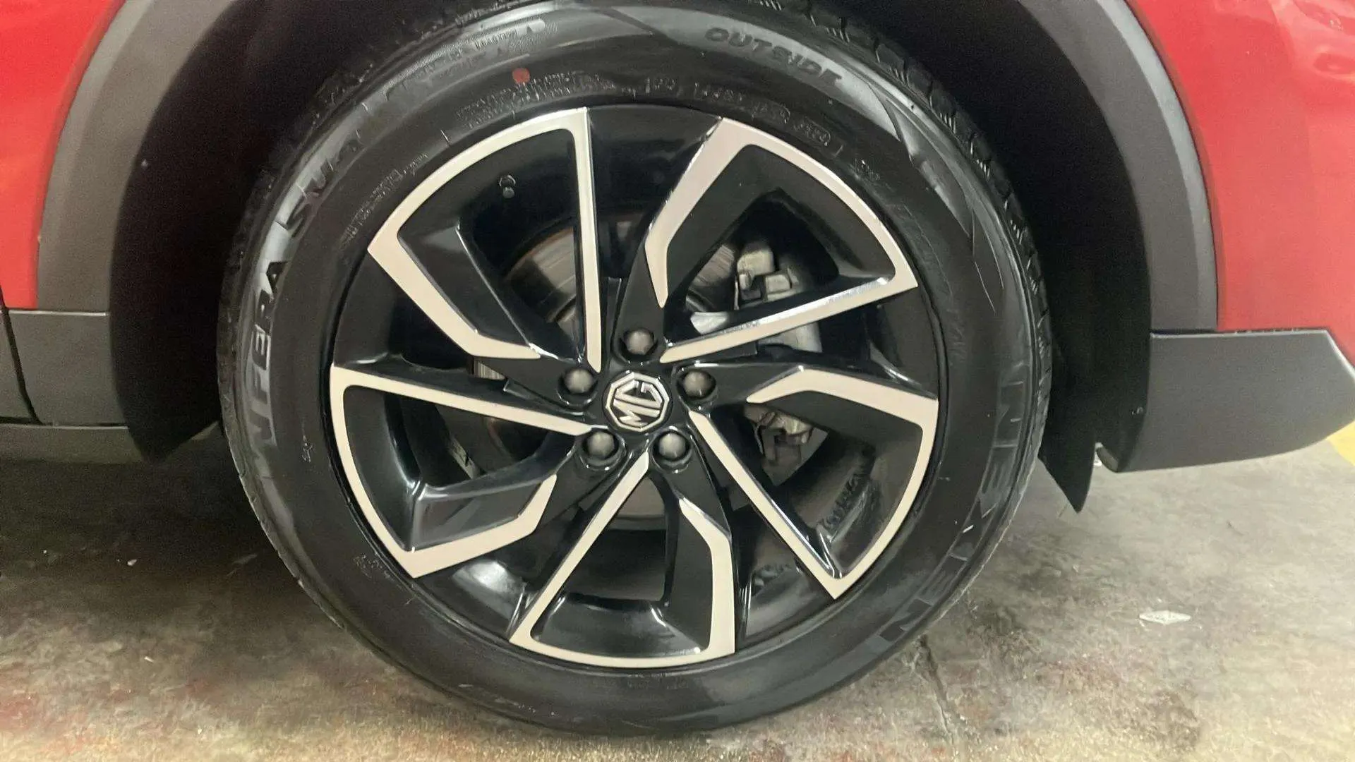 MG ZS 1.5 Luxury - foto 22