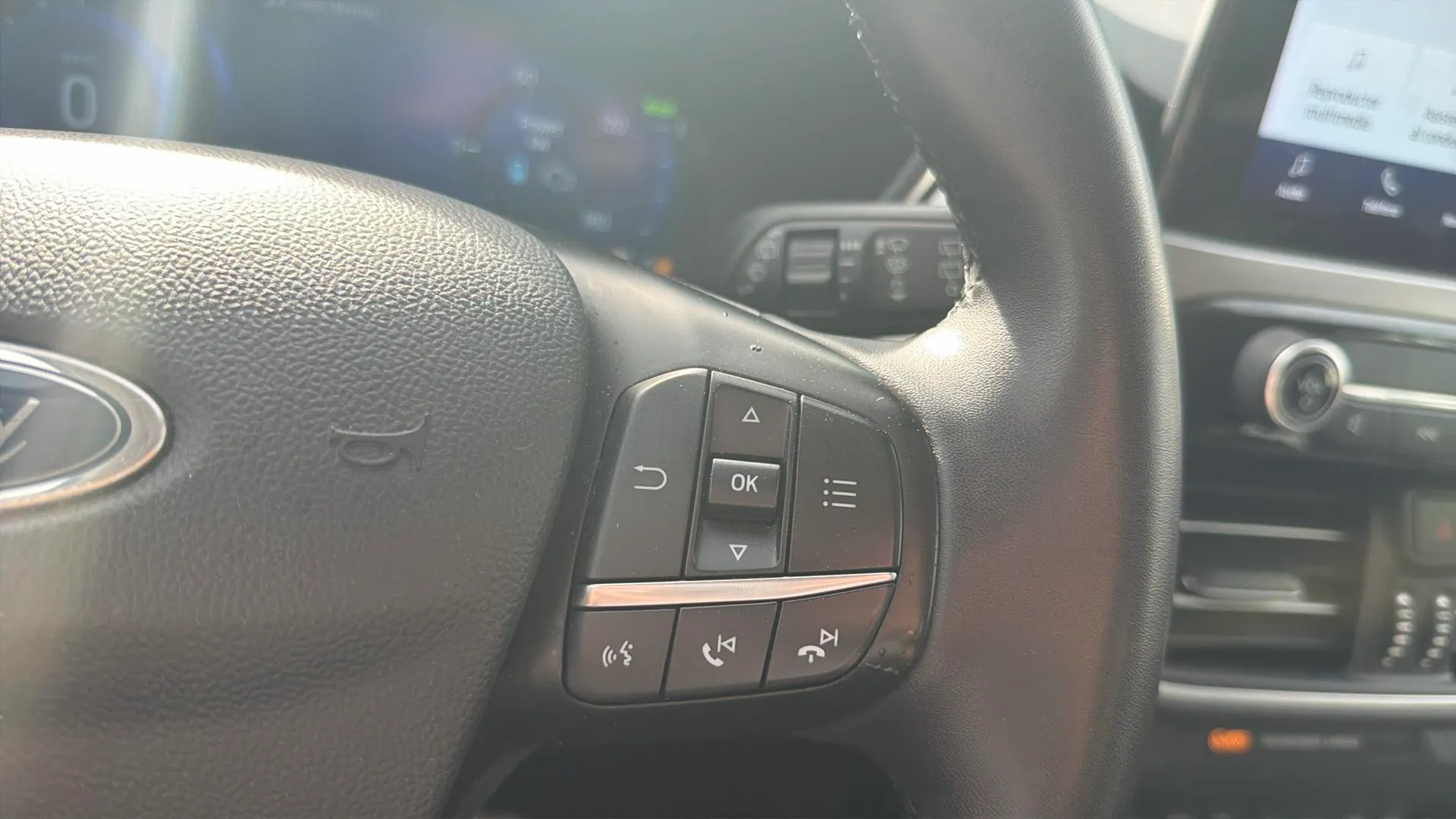 Ford Kuga ST-Line 2.5 Duratec Fhev 4x4 - foto 16