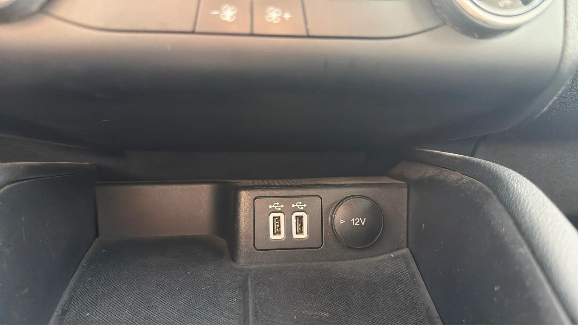 Ford Kuga ST-Line 2.5 Duratec Fhev 4x4 - foto 23