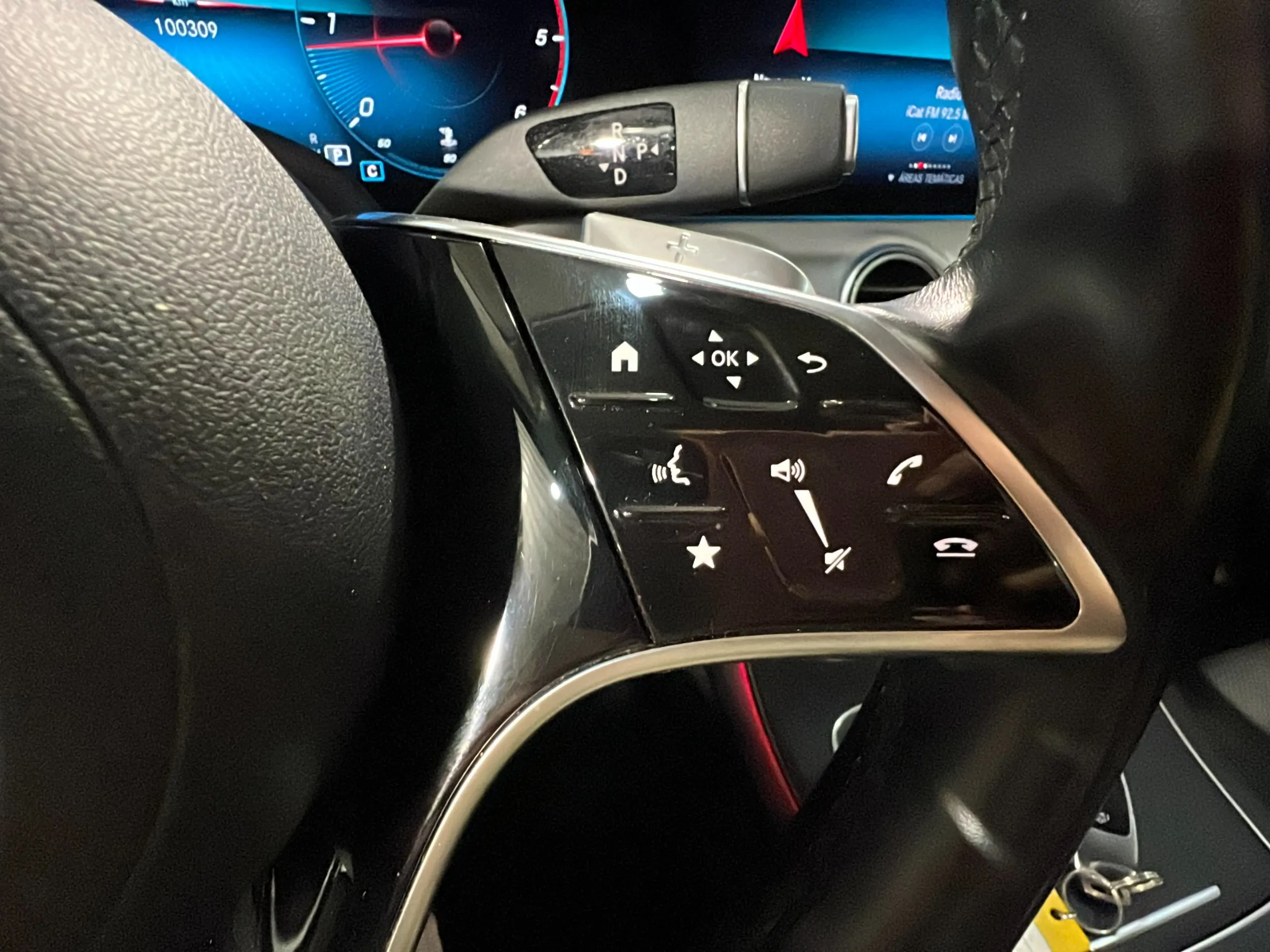 Mercedes-Benz Clase E E 220 d - foto 9