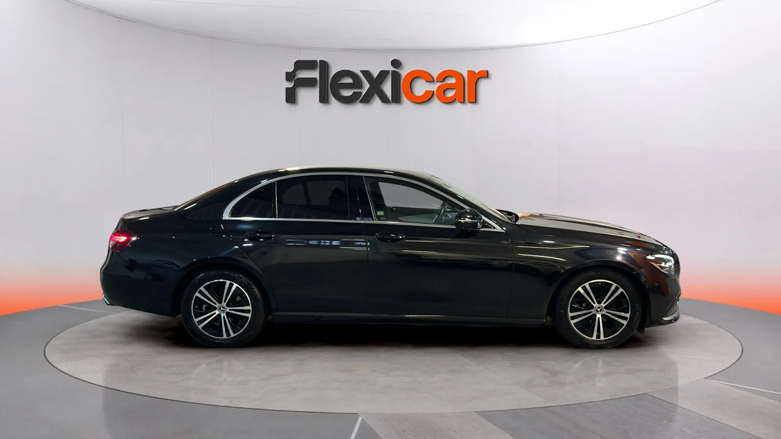 Mercedes-Benz Clase E E 220 d - foto 2