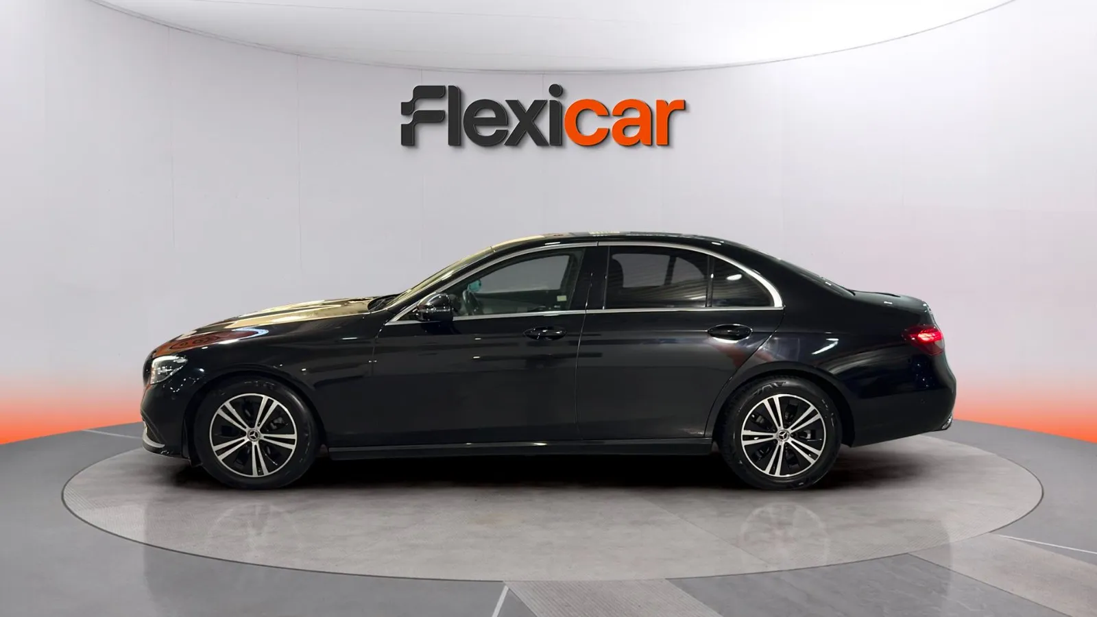Mercedes-Benz Clase E E 220 d - foto 5