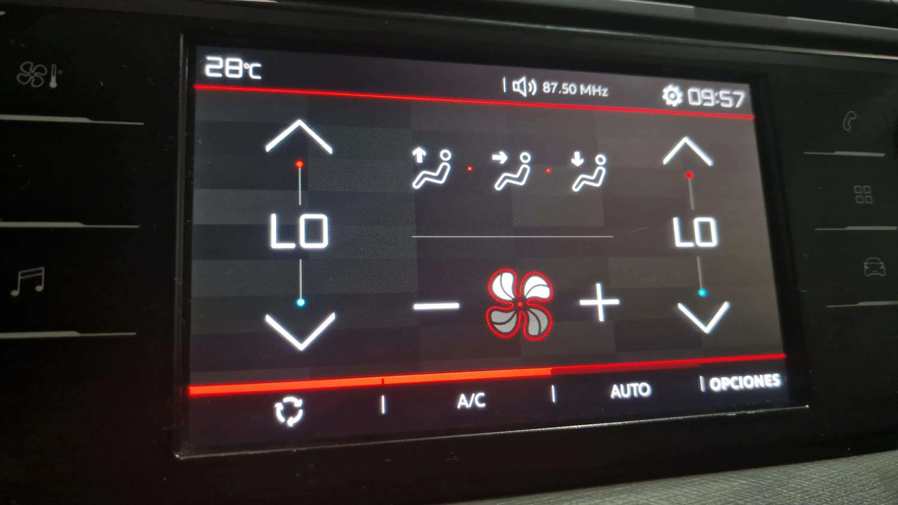 Citroën Grand C4 Picasso PureTech Live - foto 22