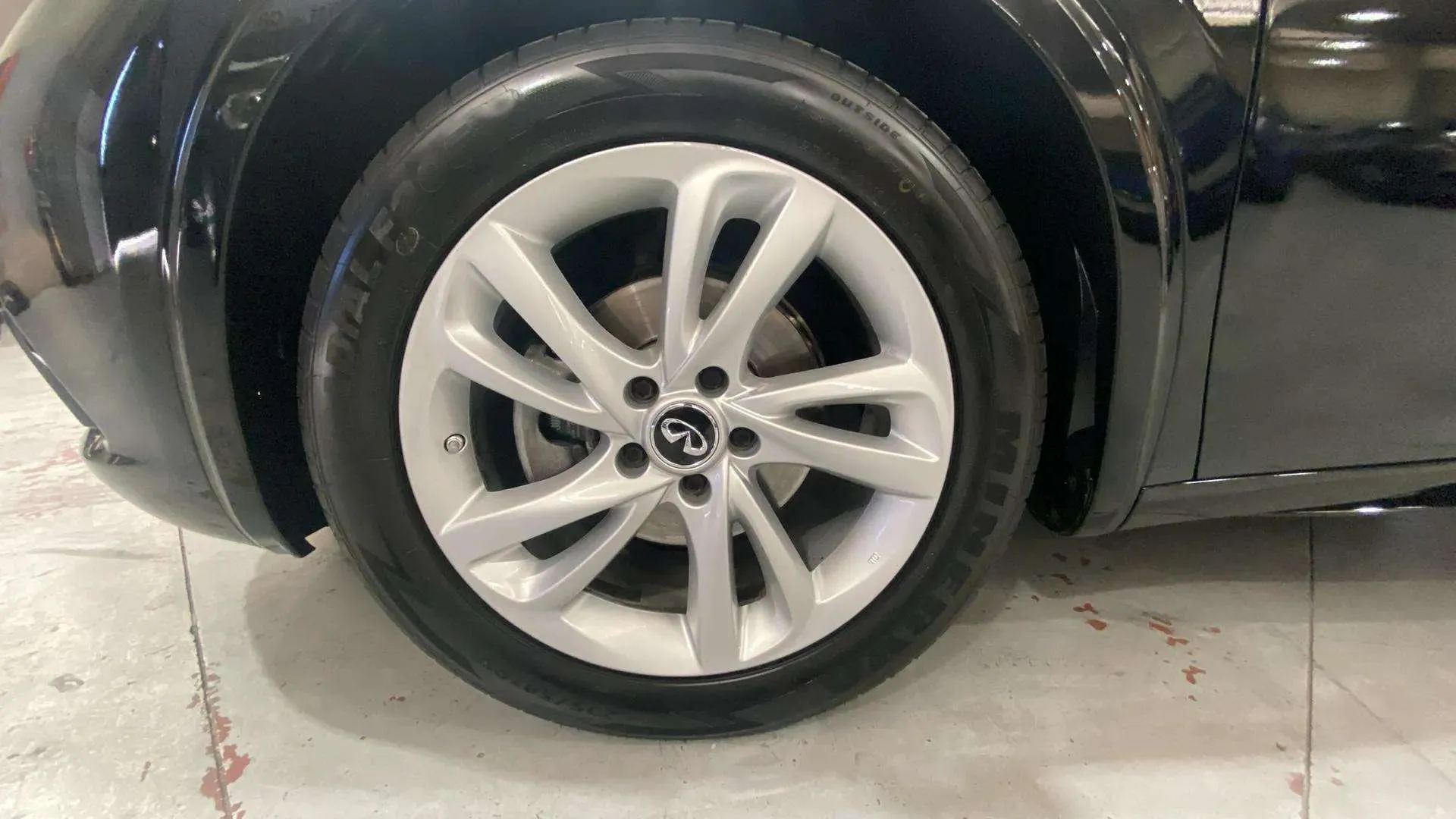Infiniti Q30 1.5D Premium - foto 25