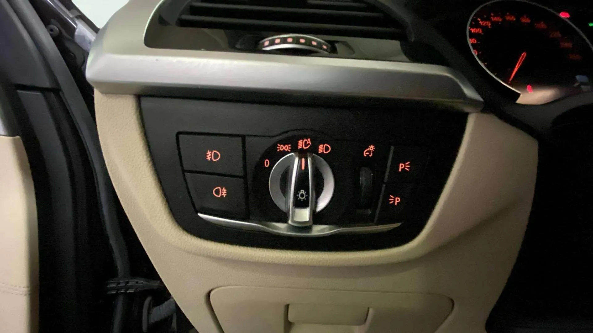 BMW X3 xDrive20d - foto 11