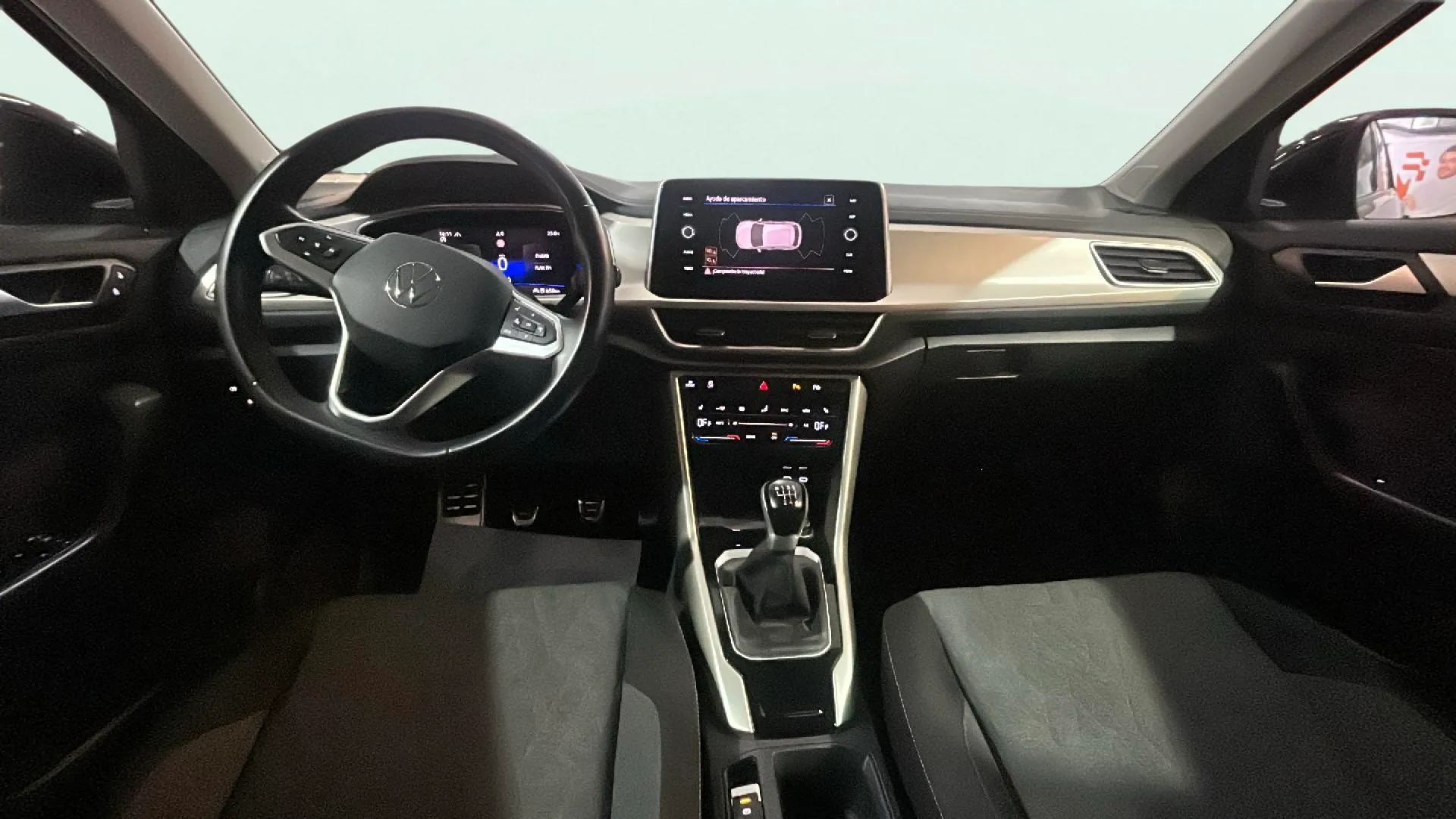 Volkswagen T-Roc 1.0 TSI - foto 10