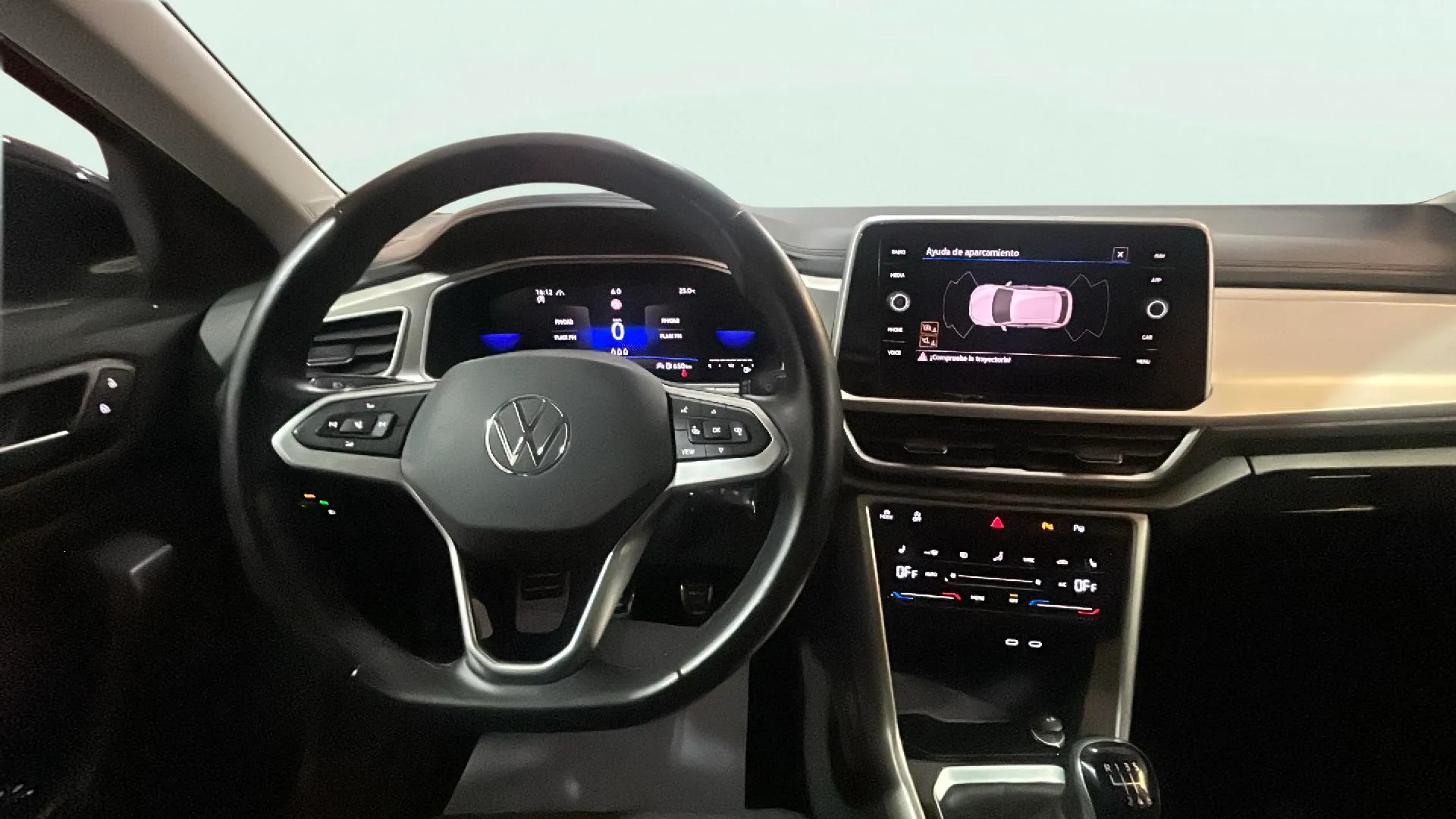 Volkswagen T-Roc 1.0 TSI - foto 15