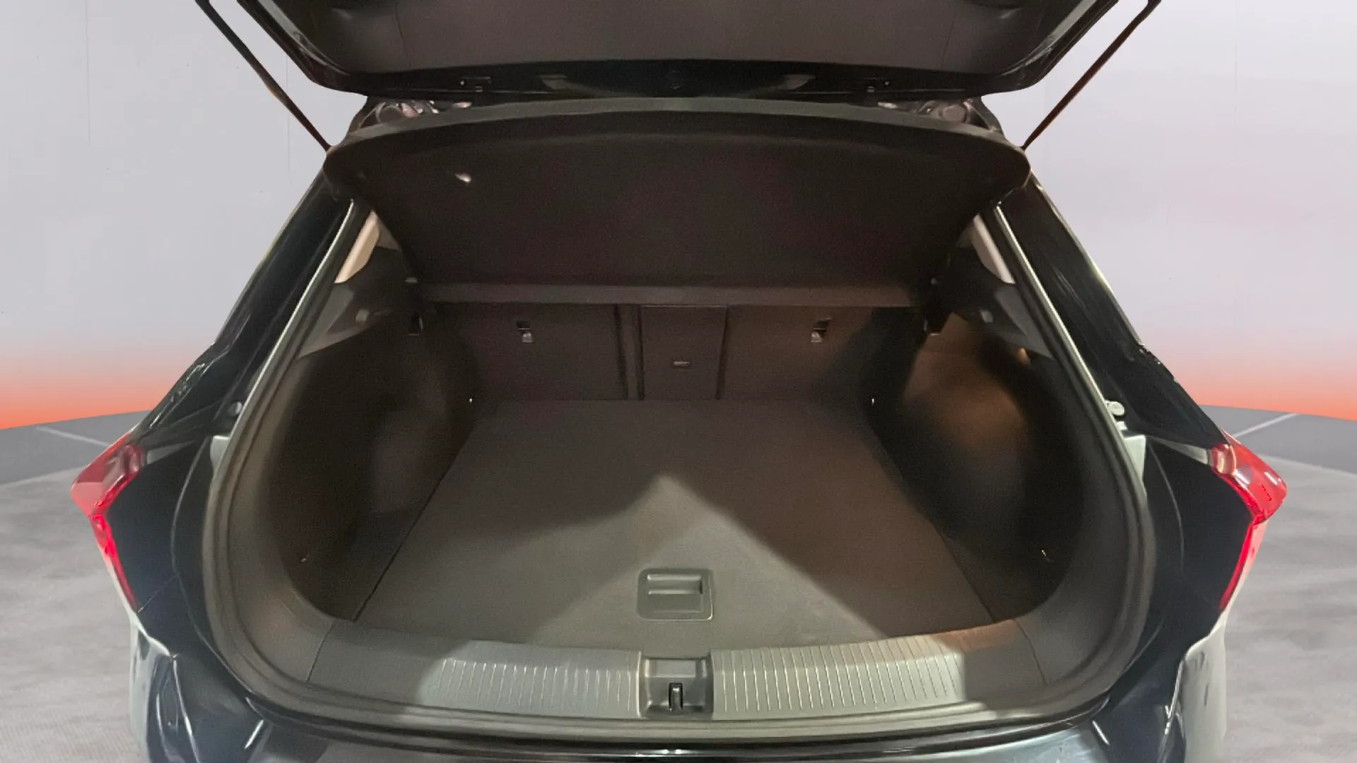 Volkswagen T-Roc 1.0 TSI - foto 23